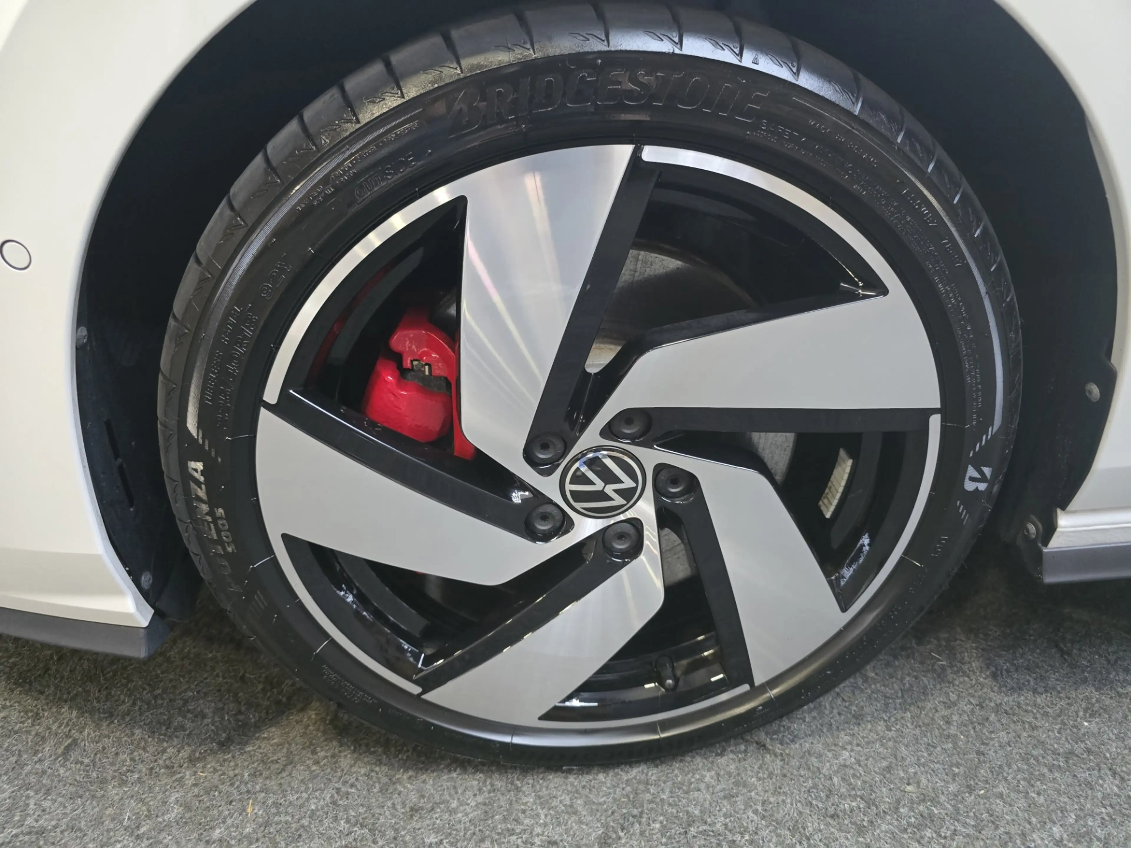 Volkswagen Golf GTE 1.5 eHybrid Leder "vienna"Led IQ Lights Pano Trekh — photo 2