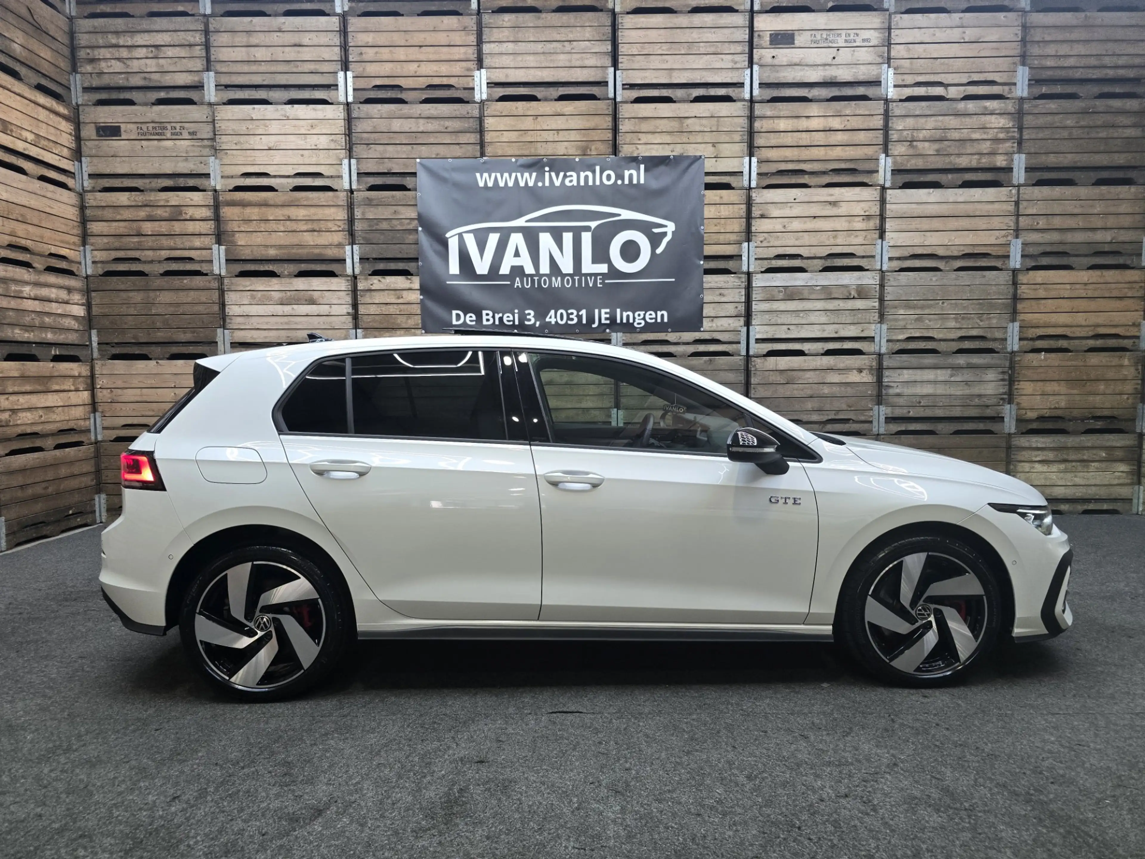 Volkswagen Golf GTE 1.5 eHybrid Leder "vienna"Led IQ Lights Pano Trekh — photo 17