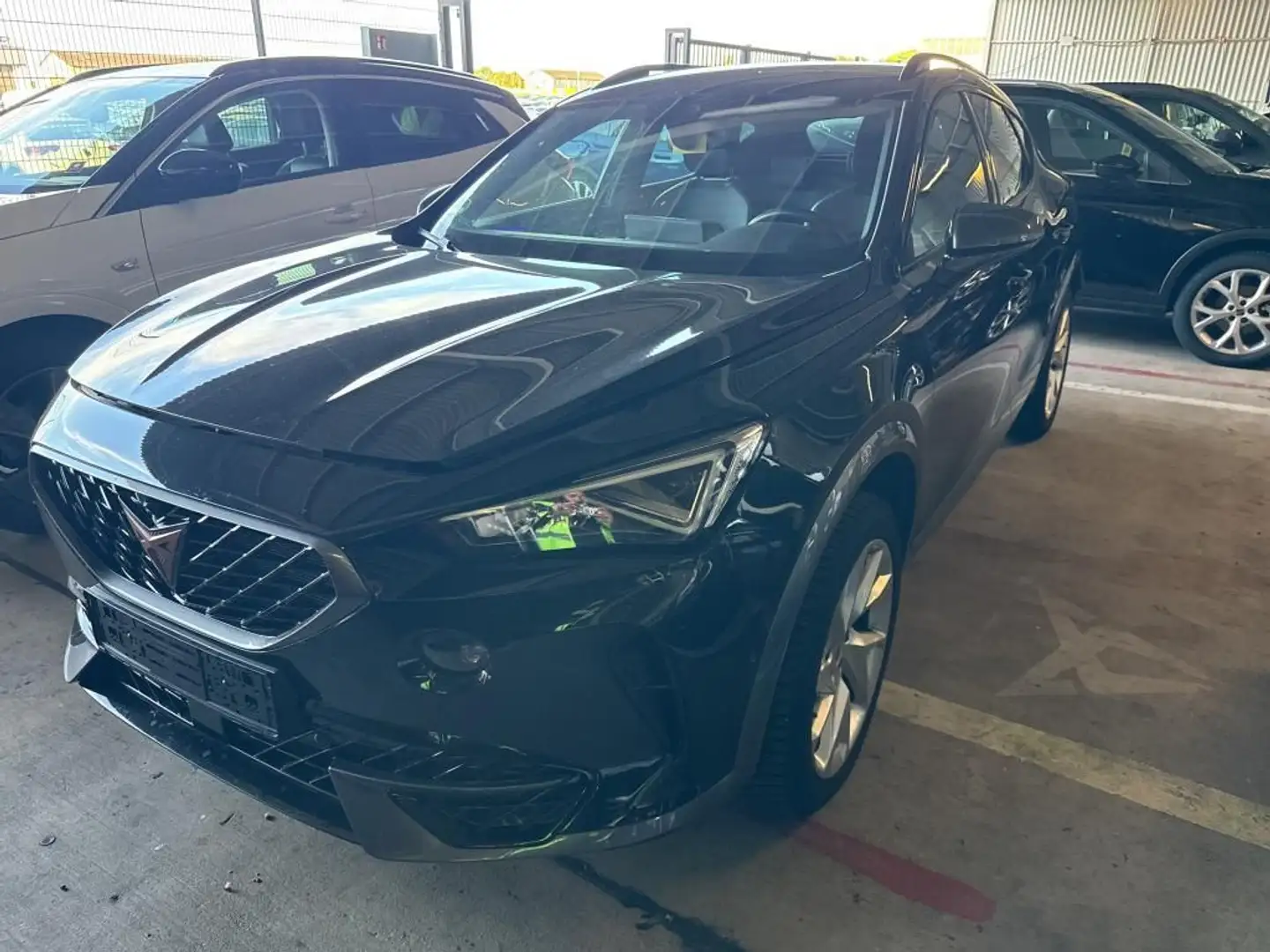 CUPRA Formentor 1.5 TSI DSG Schwarz - 2