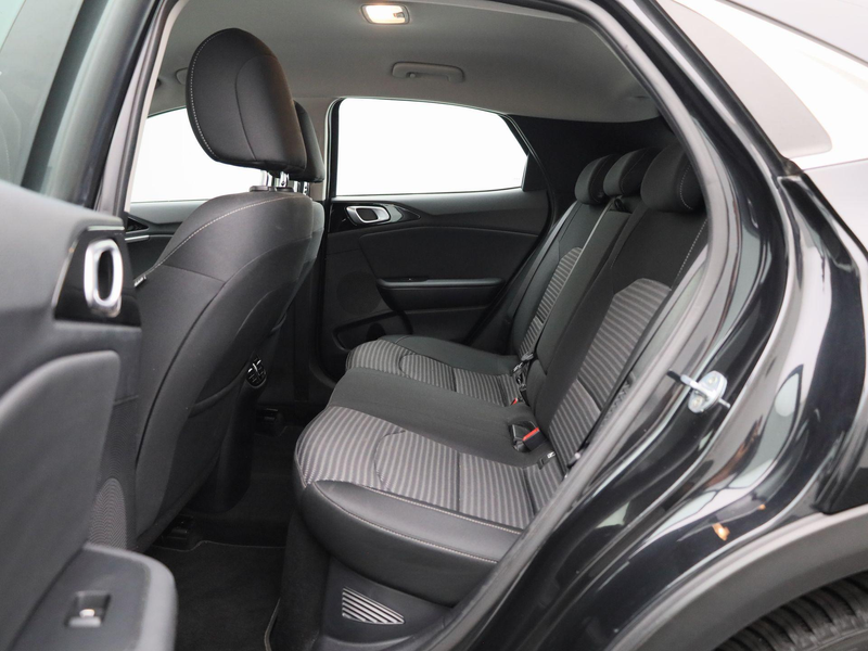 Kia XCeed 1.6 GDi PHEV DCT Business Line | CAMERA | NAVIGATI — photo 12