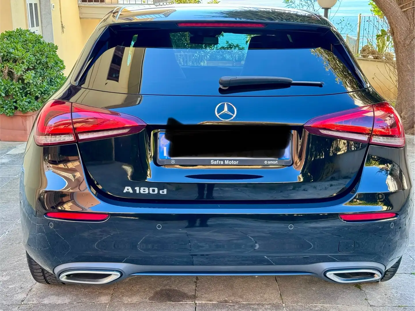 Mercedes-Benz A 180 (W177) 2019 Automatic Business Extra Nero - 2