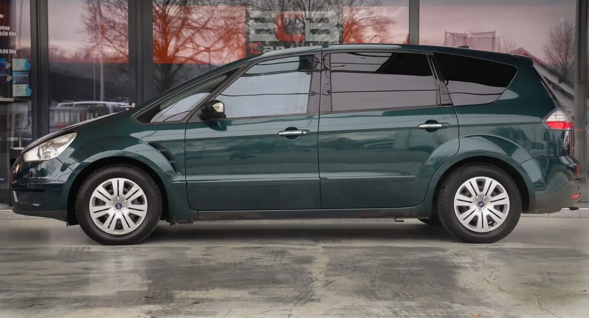 Ford S-Max Titanium *Automatik/SHZ/AHK* Grün - 2