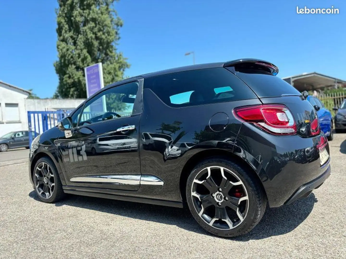 Citroen DS3 1.6 E-HDI110 AIRDREAM JUST MAT Noir - 2
