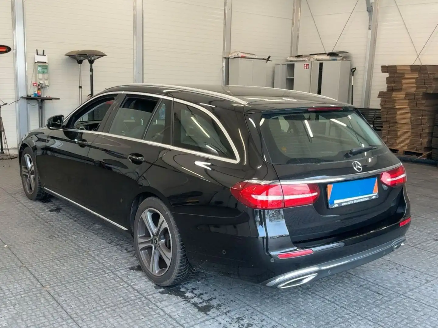 Mercedes-Benz E 350 E-Klasse d T Avantgarde AHK*LED*ACC Schwarz - 2