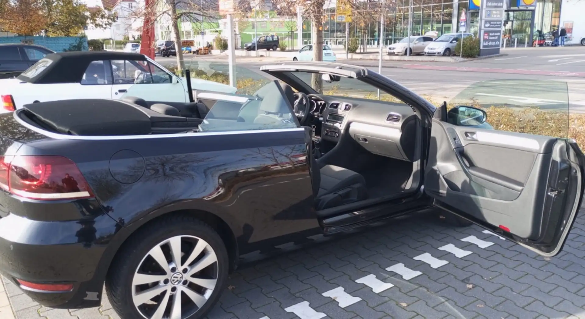 Volkswagen Golf Cabriolet Golf Cabrio 1.2 TSI Czarny - 1