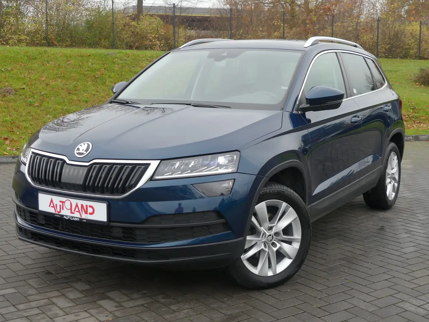 Skoda Karoq 1.5 TSI AHK Kamera ACC LED DAB Keyless-Go Bleu - 2