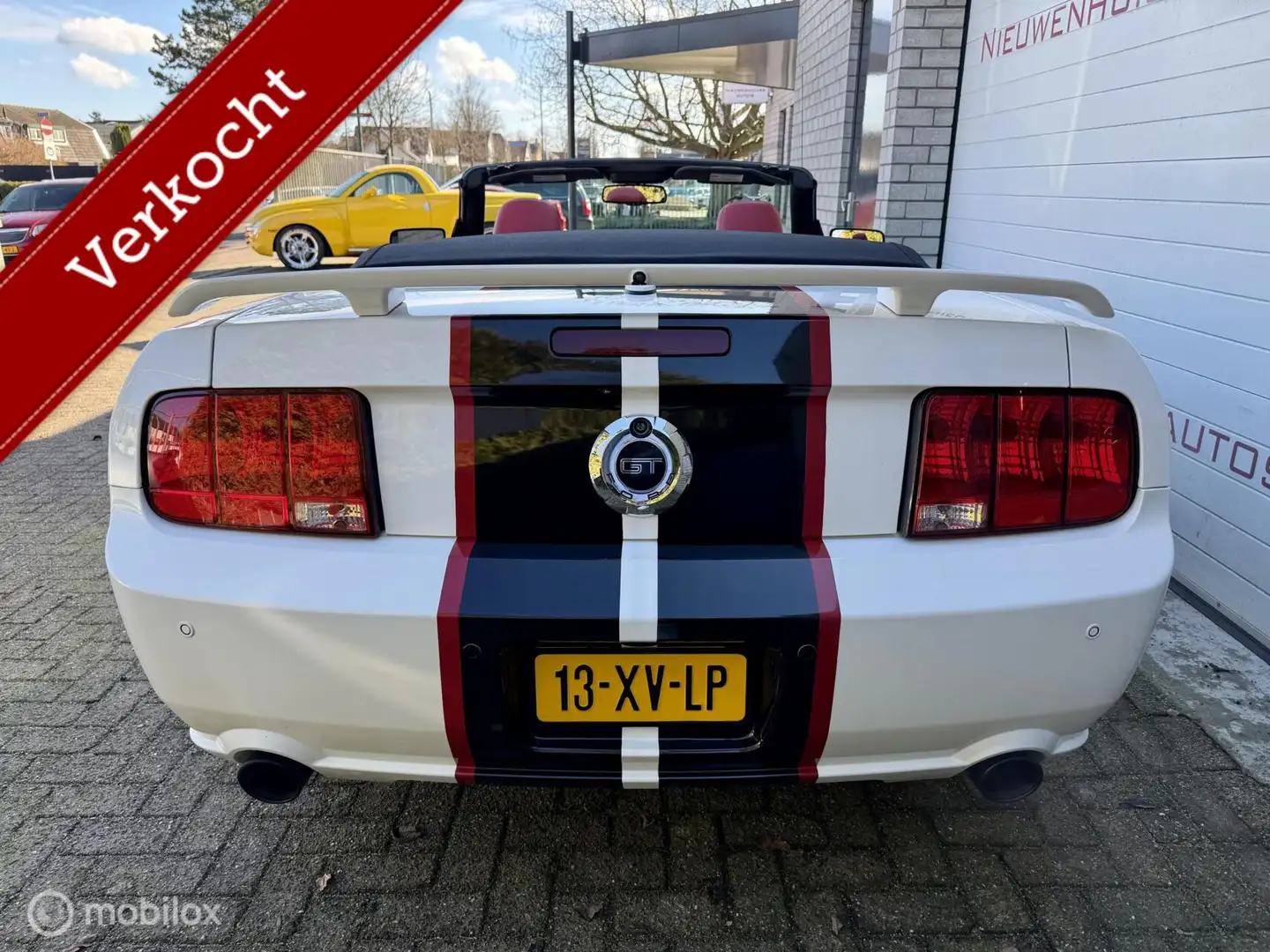 Ford Mustang USA 4.6 V8 GT Weiß - 1