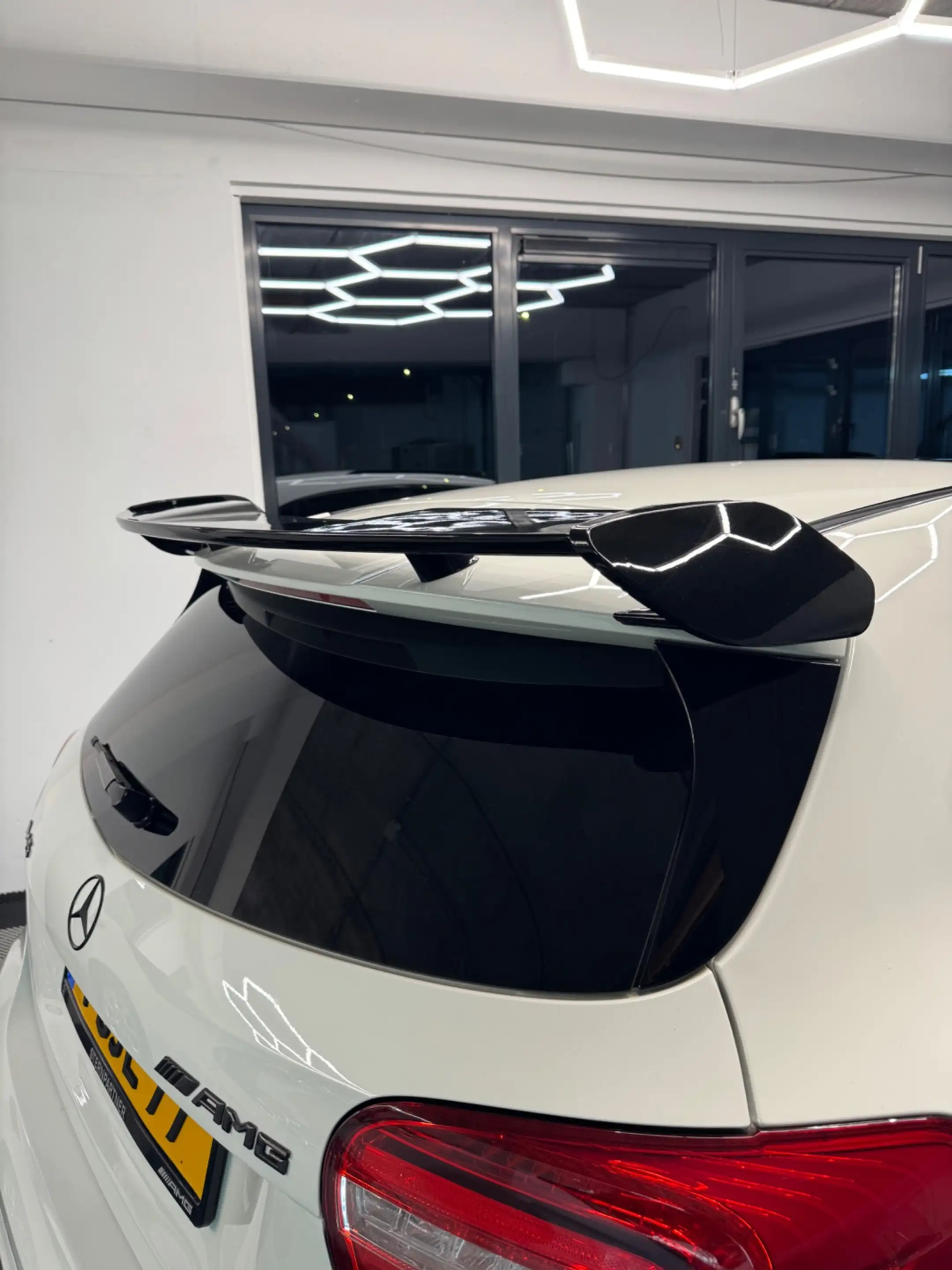 Mercedes-Benz A 45 AMG 4MATIC — photo 15
