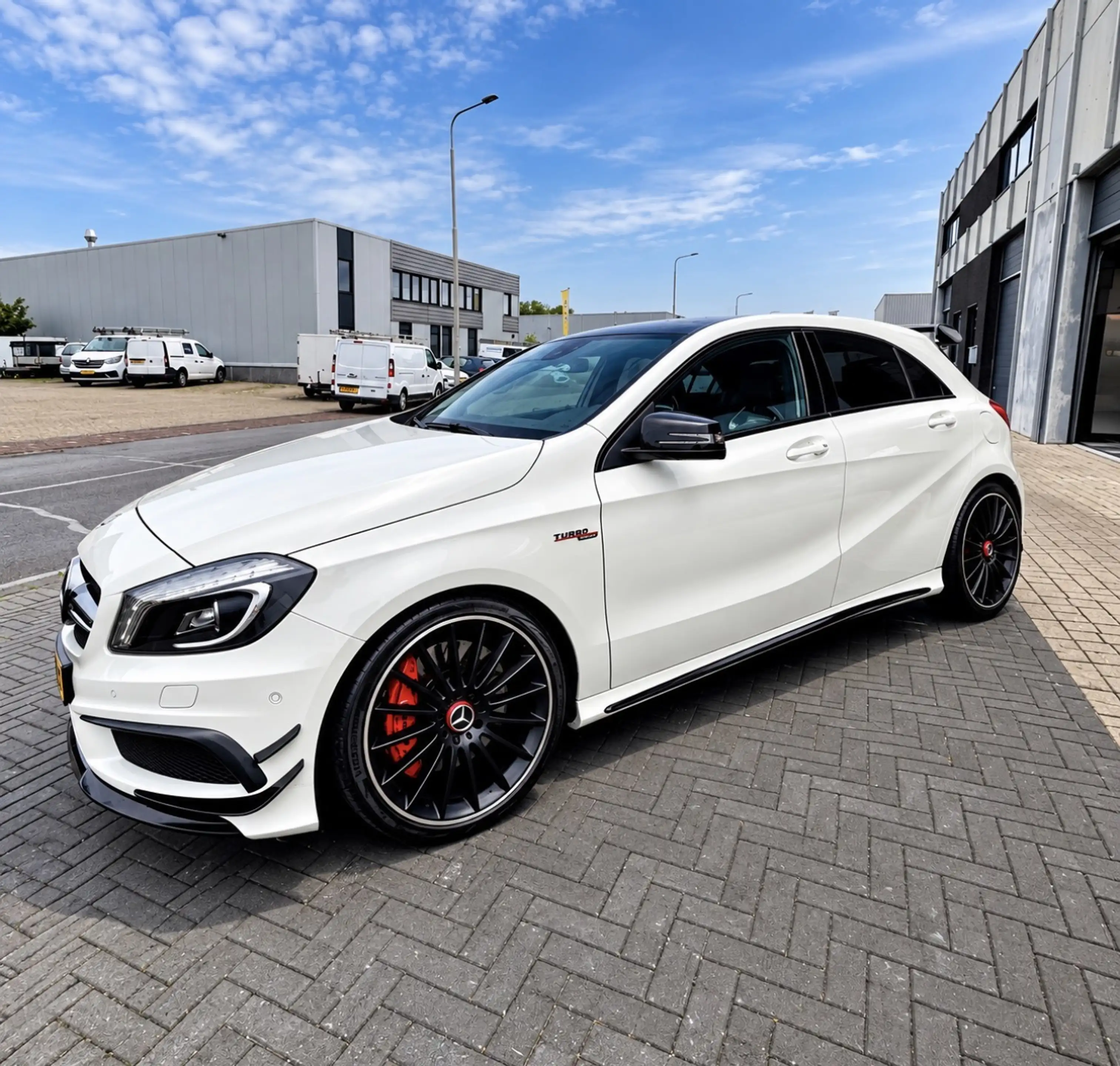 Mercedes-Benz A 45 AMG 4MATIC — photo 5