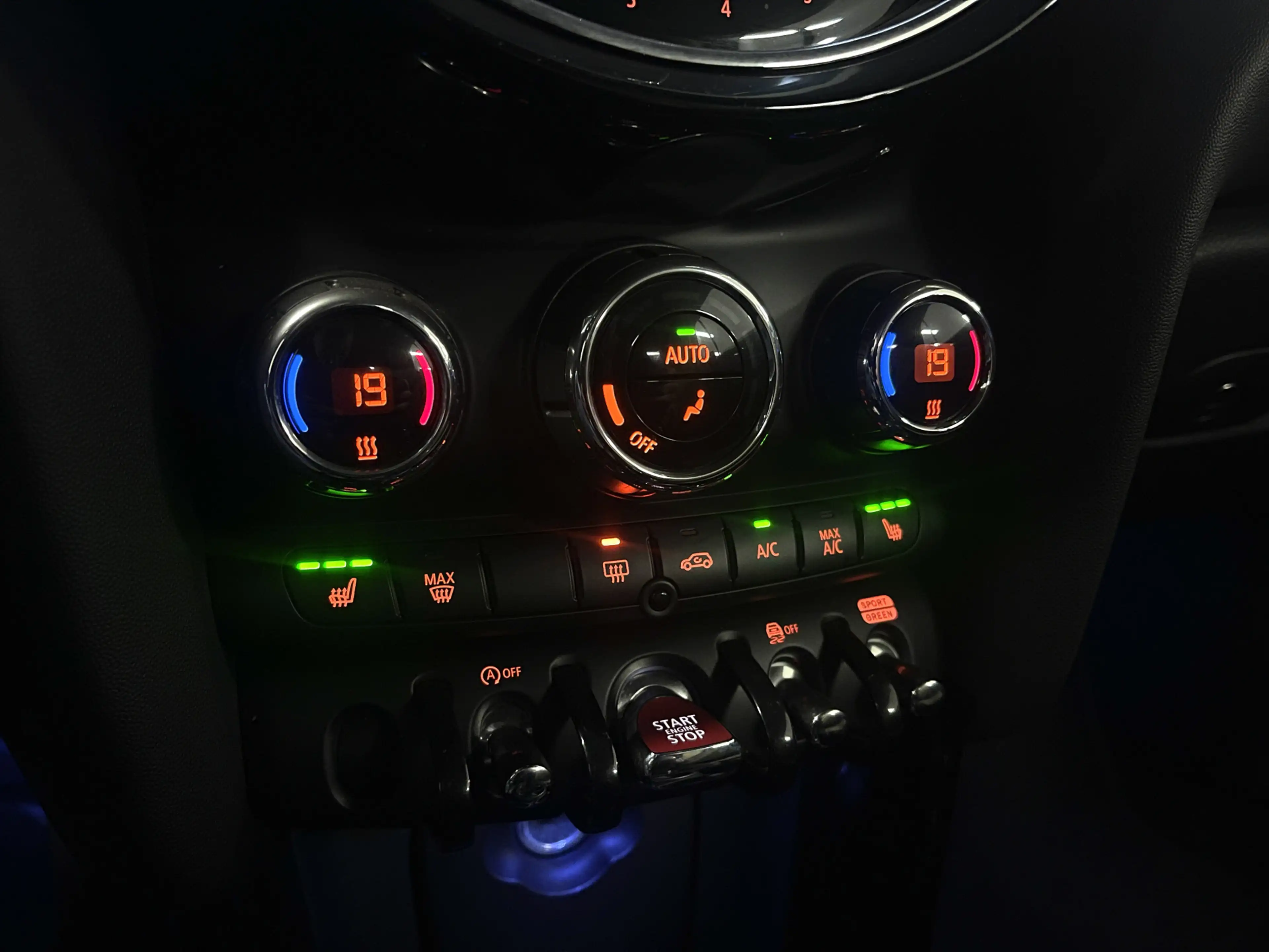 MINI Cooper S Cabrio 2.0 Rockingham GT Resolute Edition | Apple Carplay — photo 19