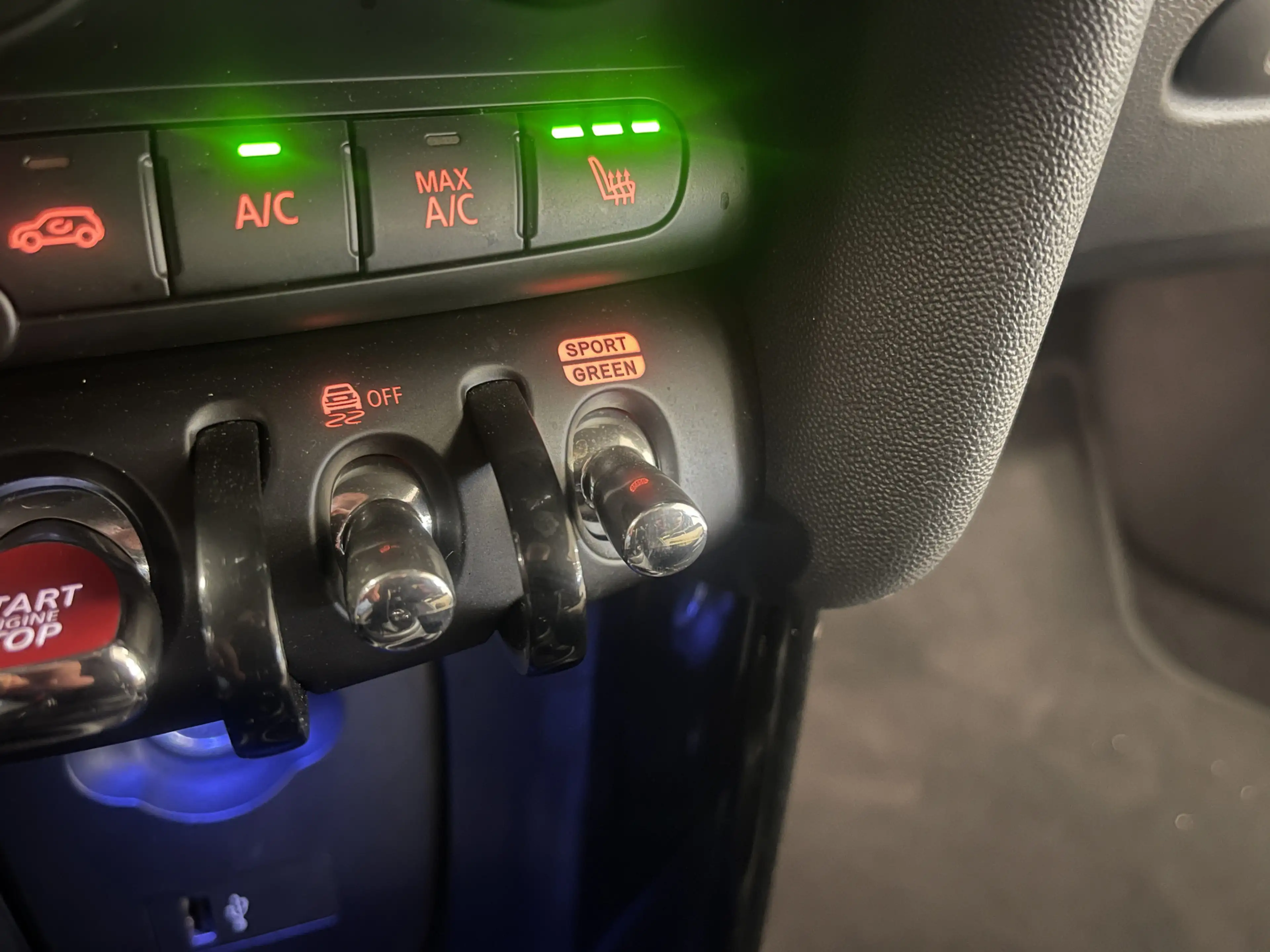 MINI Cooper S Cabrio 2.0 Rockingham GT Resolute Edition | Apple Carplay — photo 21