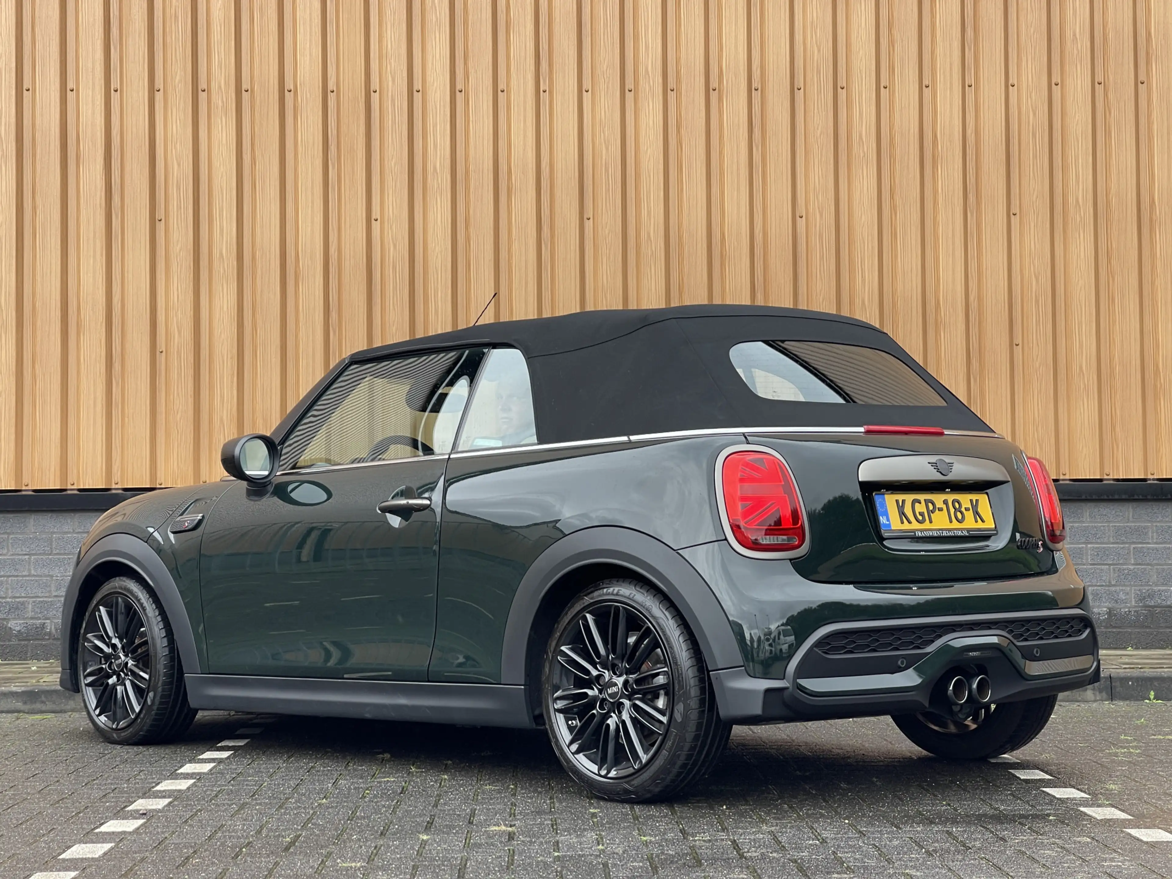 MINI Cooper S Cabrio 2.0 Rockingham GT Resolute Edition | Apple Carplay — photo 9