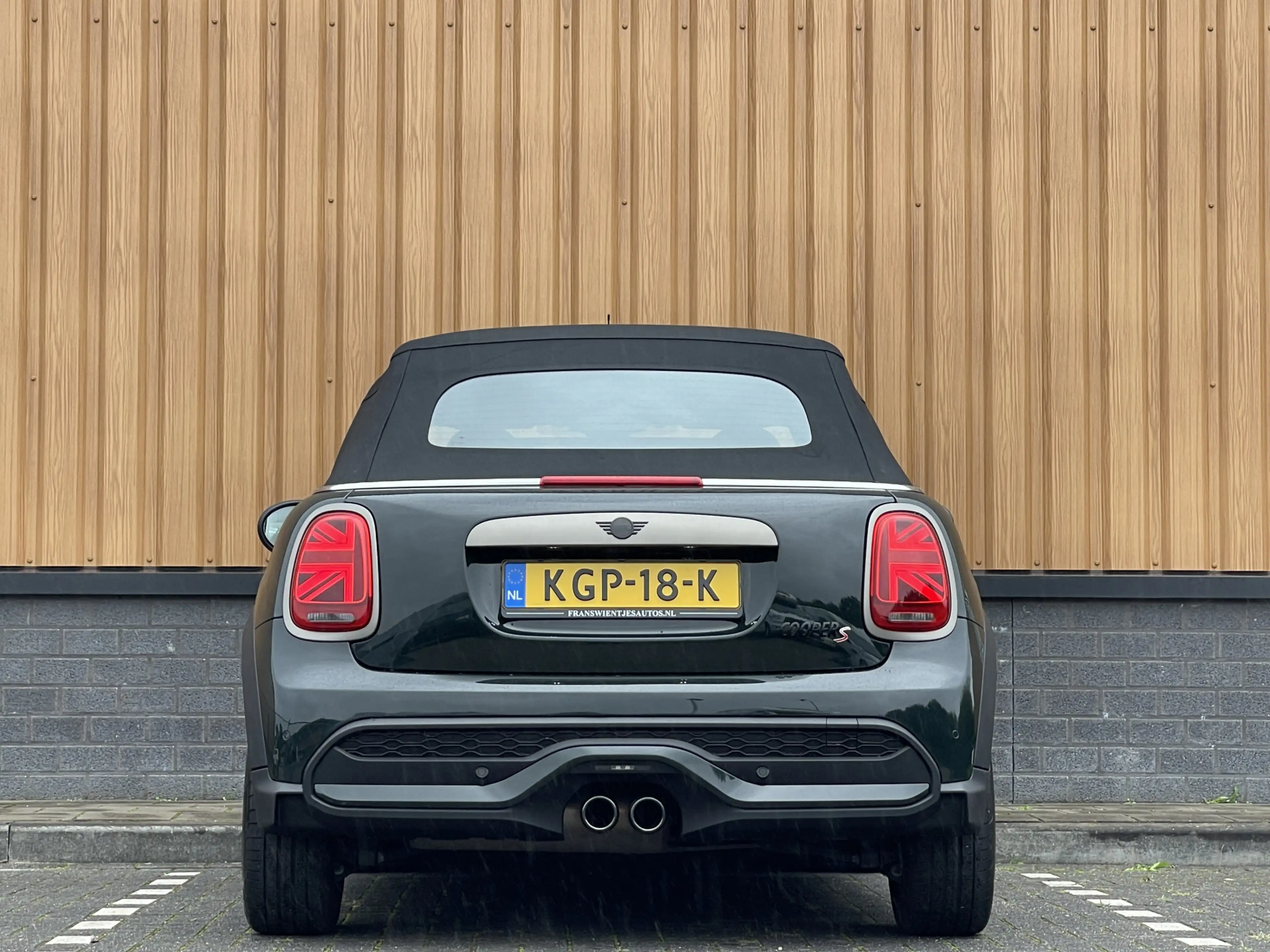 MINI Cooper S Cabrio 2.0 Rockingham GT Resolute Edition | Apple Carplay — photo 8