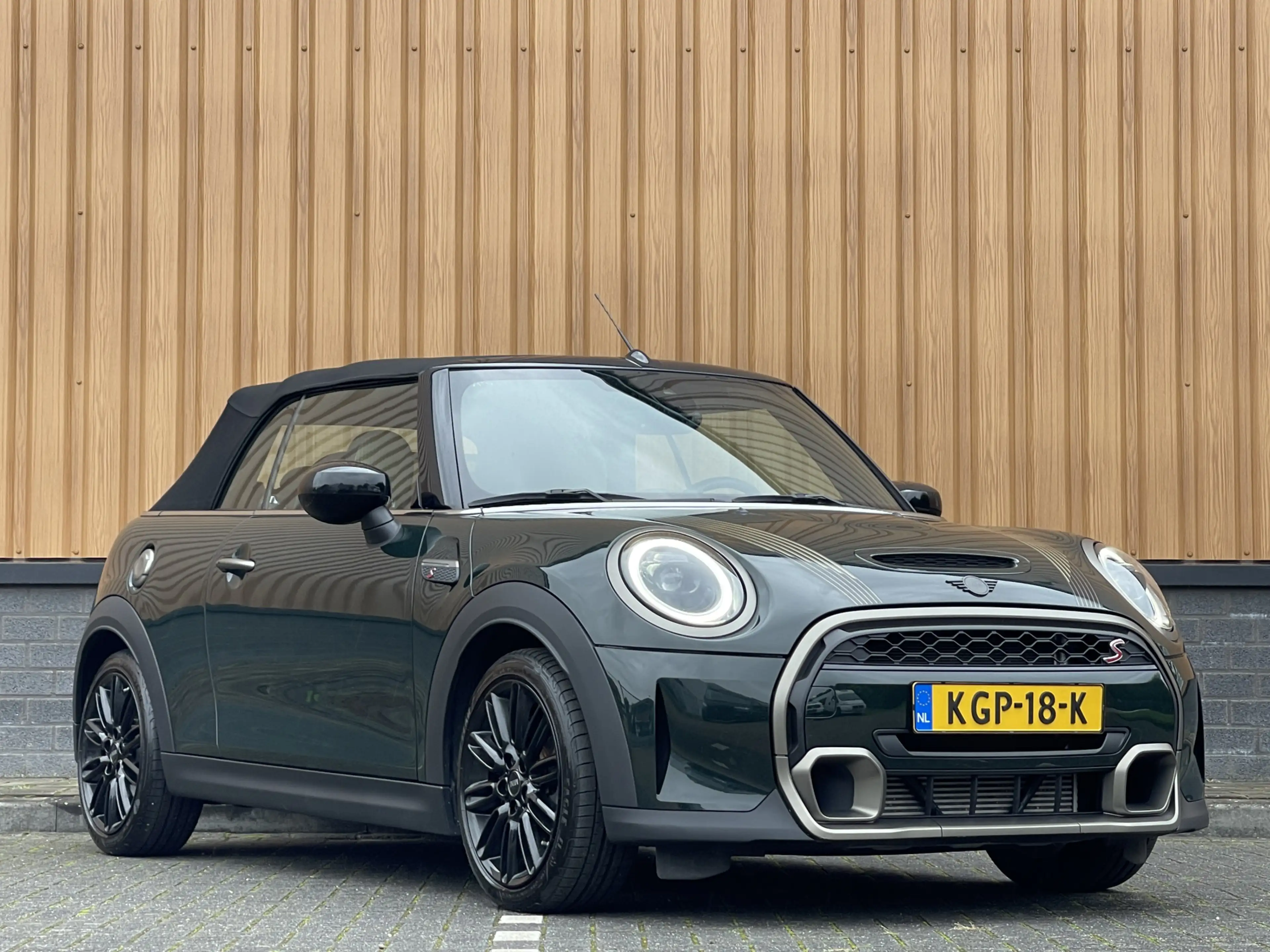 MINI Cooper S Cabrio 2.0 Rockingham GT Resolute Edition | Apple Carplay — photo 5