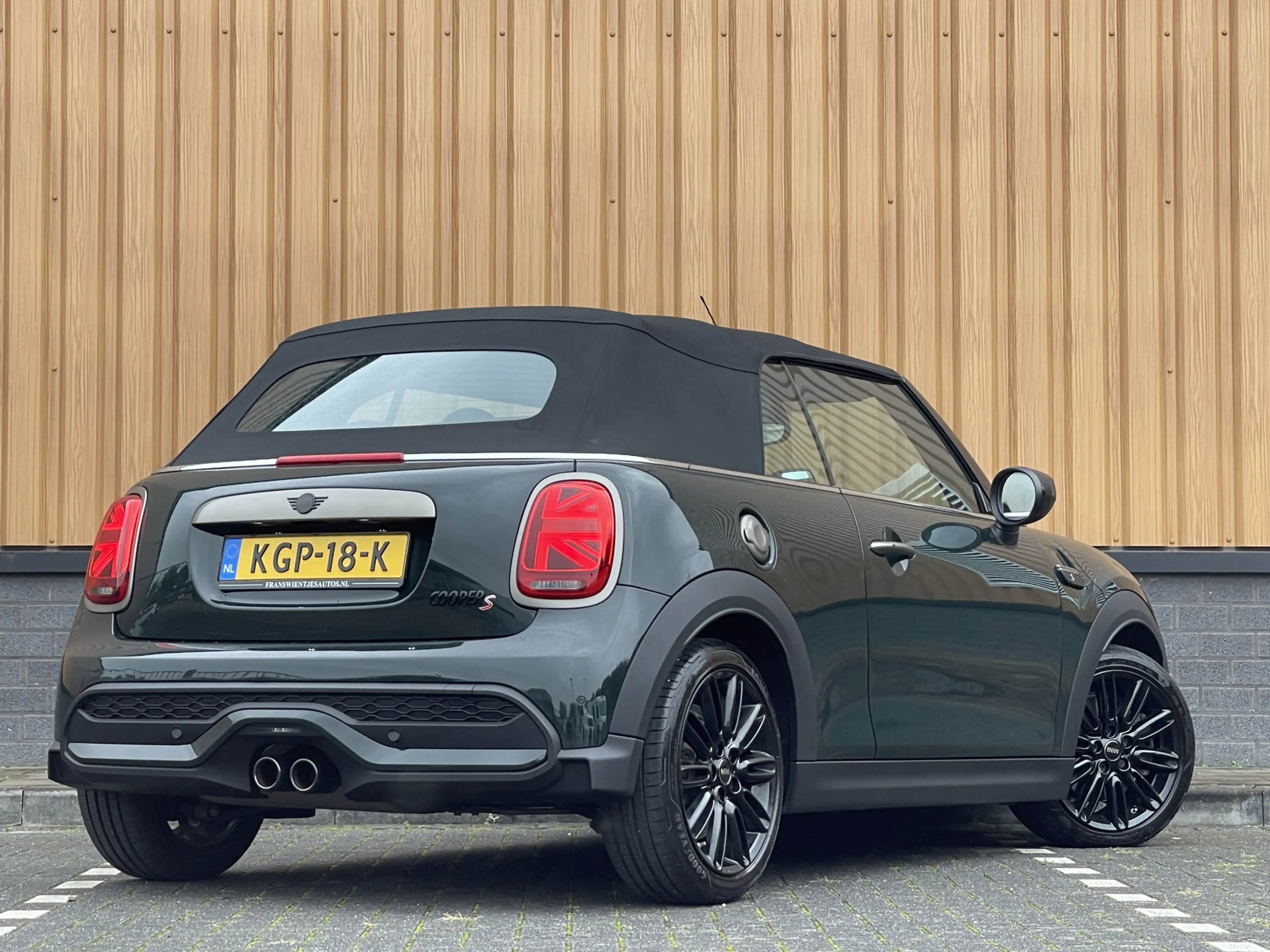 MINI Cooper S Cabrio 2.0 Rockingham GT Resolute Edition | Apple Carplay — photo 7