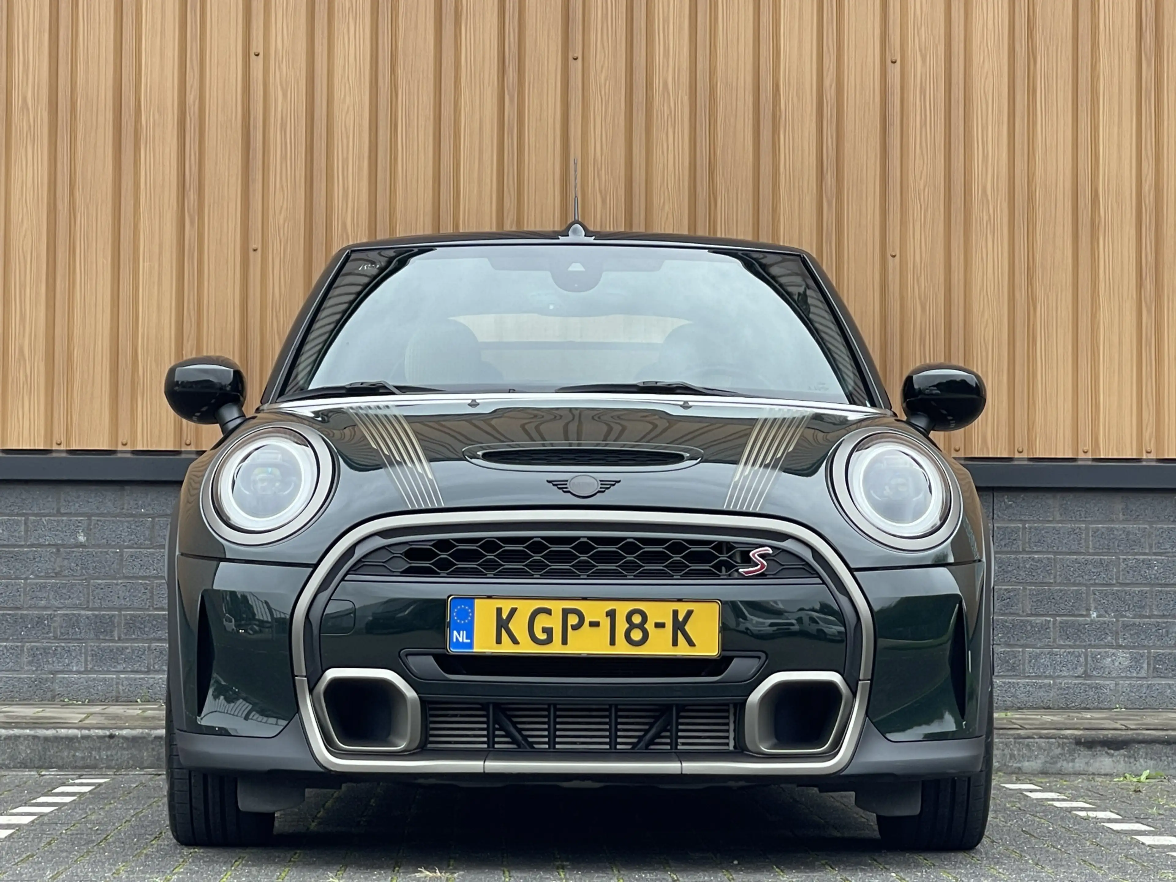 MINI Cooper S Cabrio 2.0 Rockingham GT Resolute Edition | Apple Carplay — photo 4