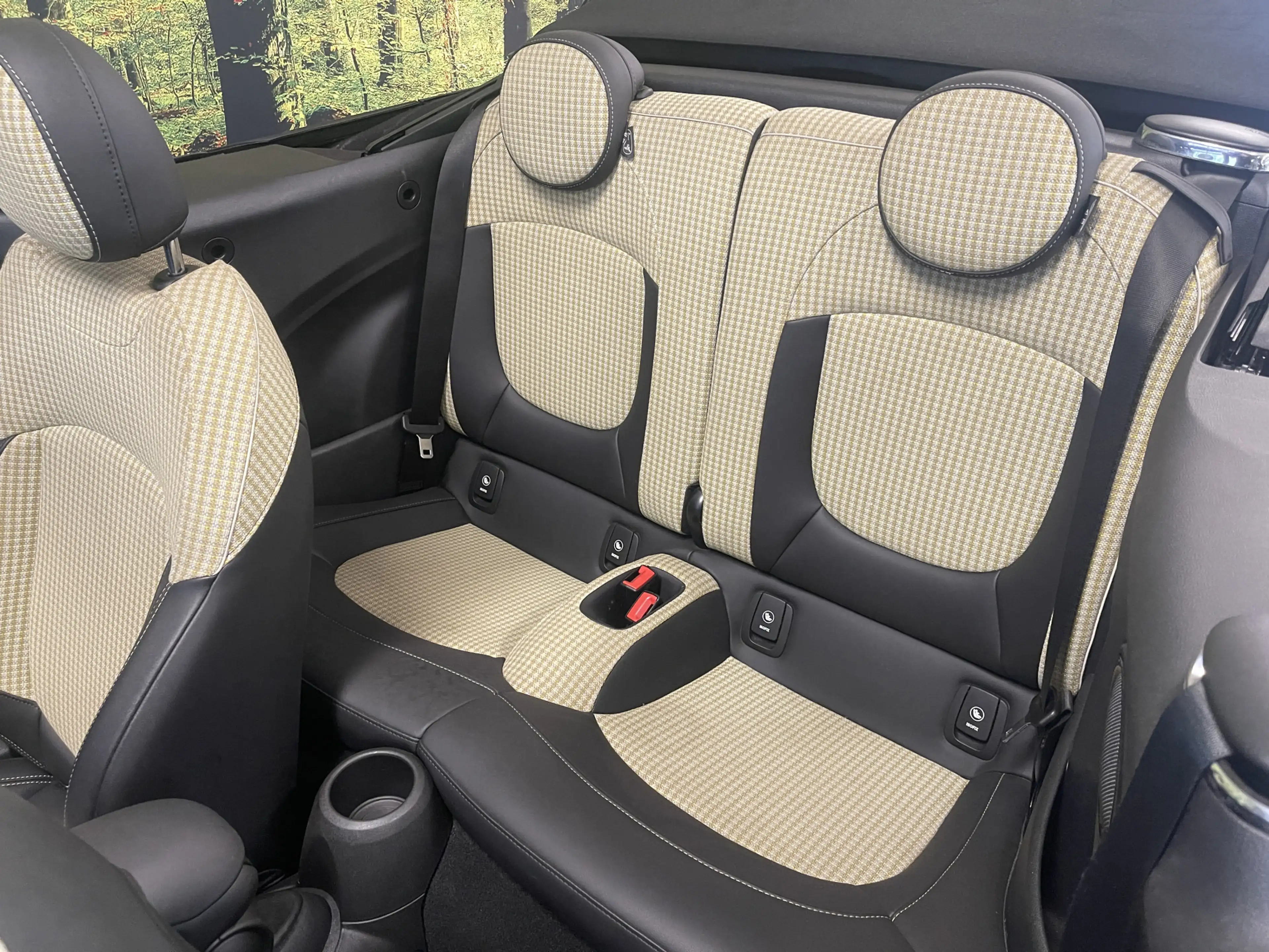 MINI Cooper S Cabrio 2.0 Rockingham GT Resolute Edition | Apple Carplay — photo 27