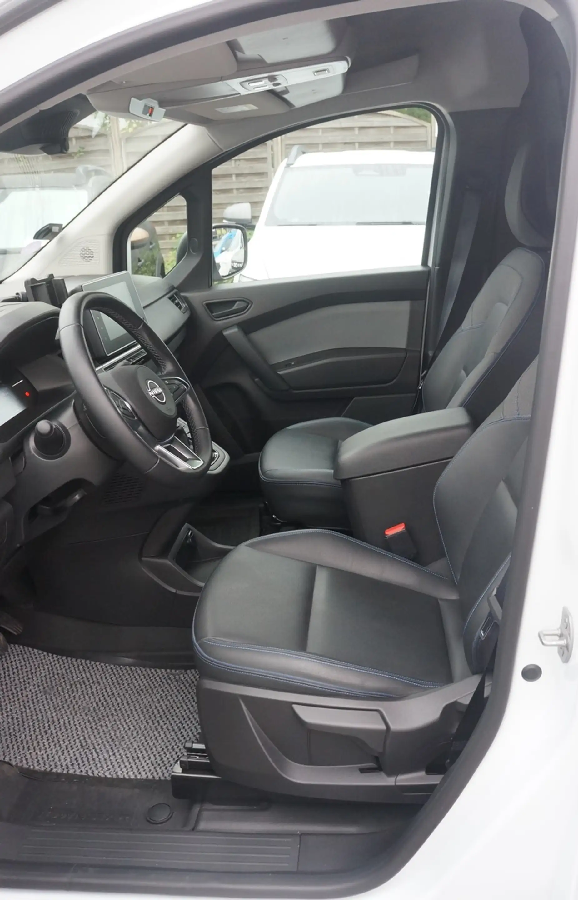 Nissan Townstar Kastenwagen L1 2,0t Tekna — photo 8