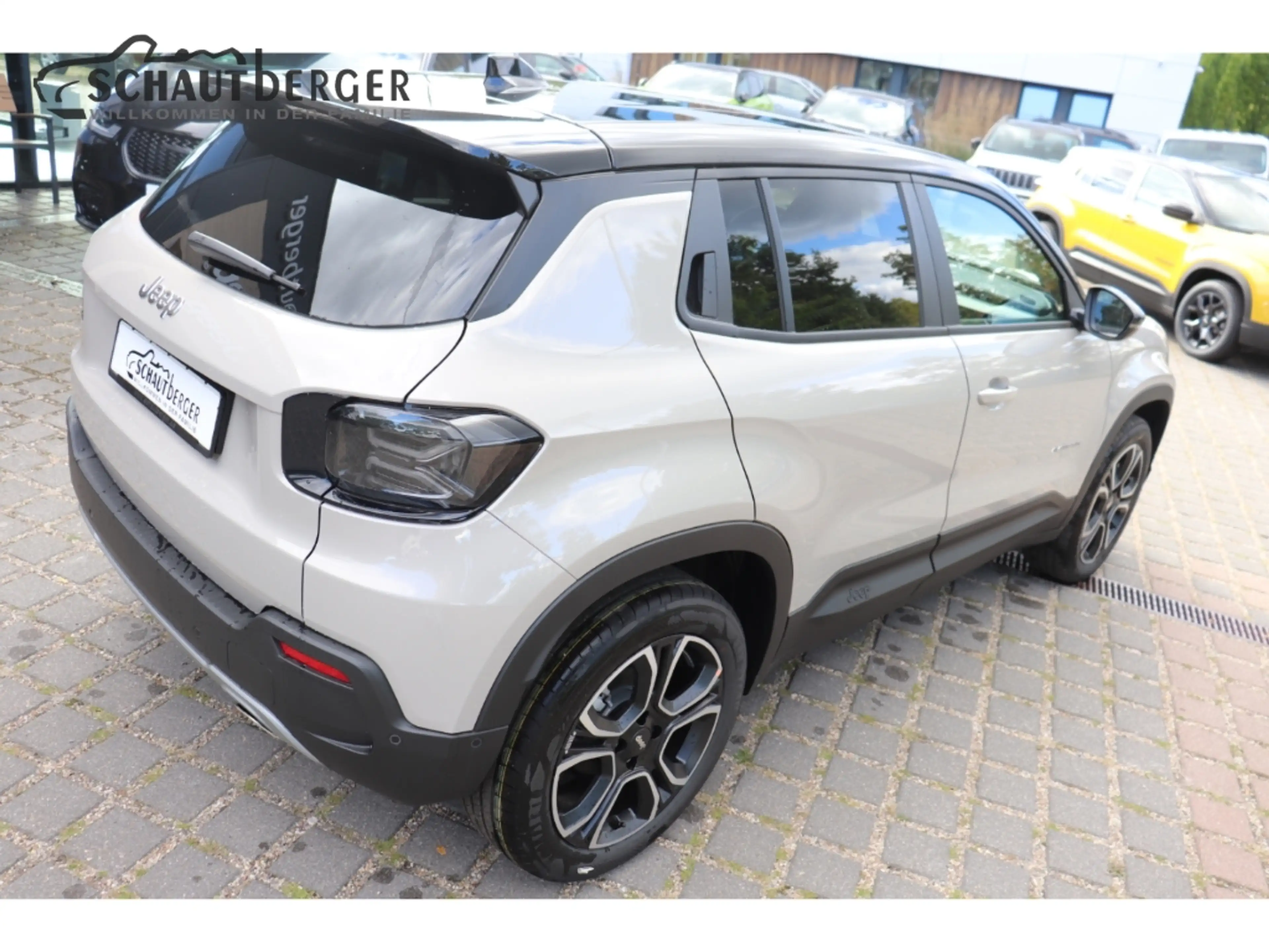 Jeep Avenger Summit Mild-Hybrid inkl. R-Kamera, Navi, LMF, PDC — photo 6