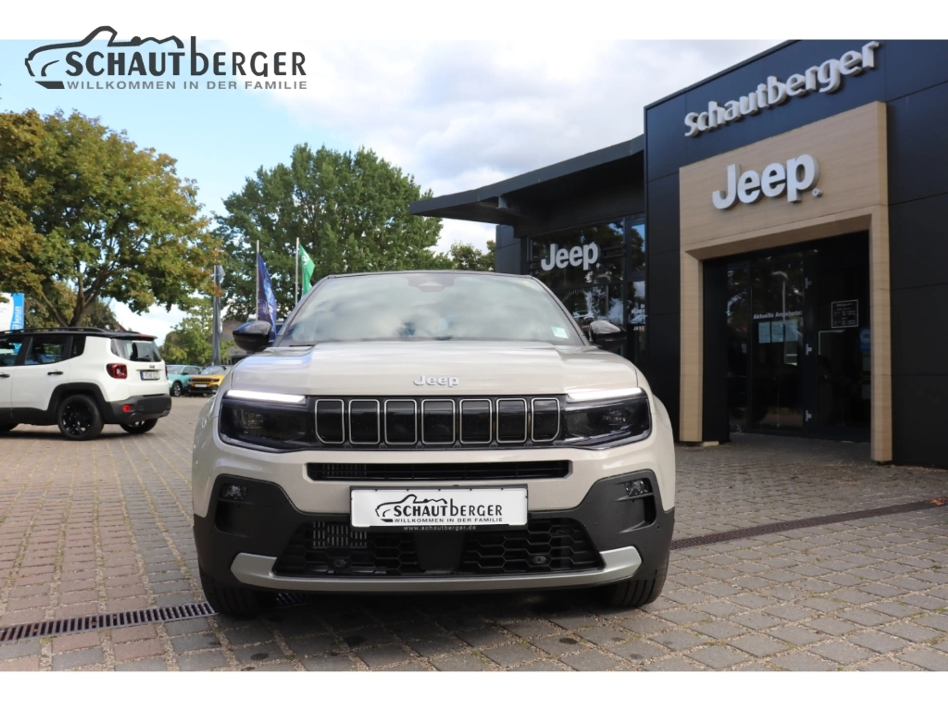 Jeep Avenger Summit Mild-Hybrid inkl. R-Kamera, Navi, LMF, PDC — photo 2