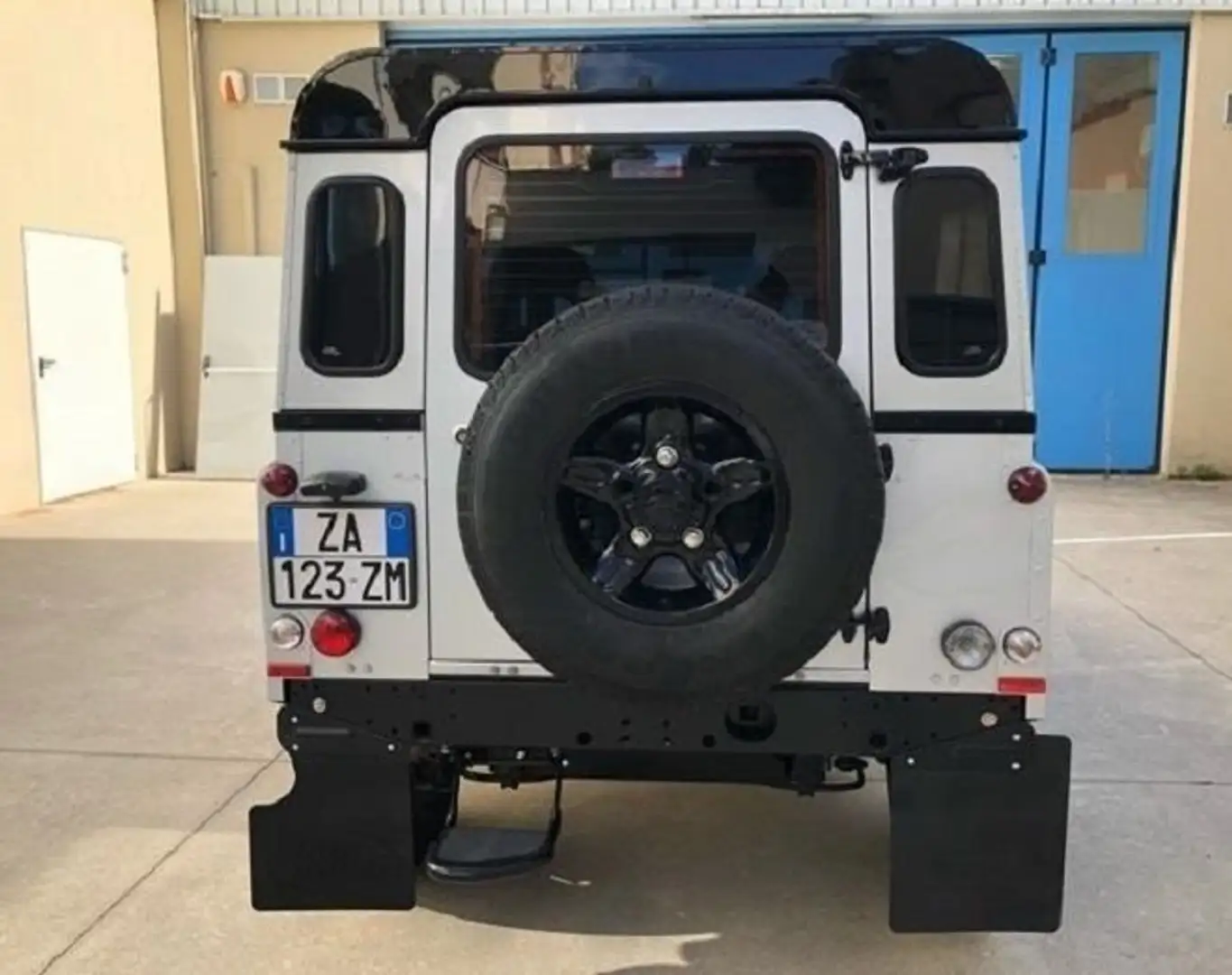 Land Rover Defender 90 2.4 TD4 SW SE   90 kW 122 CV - 1