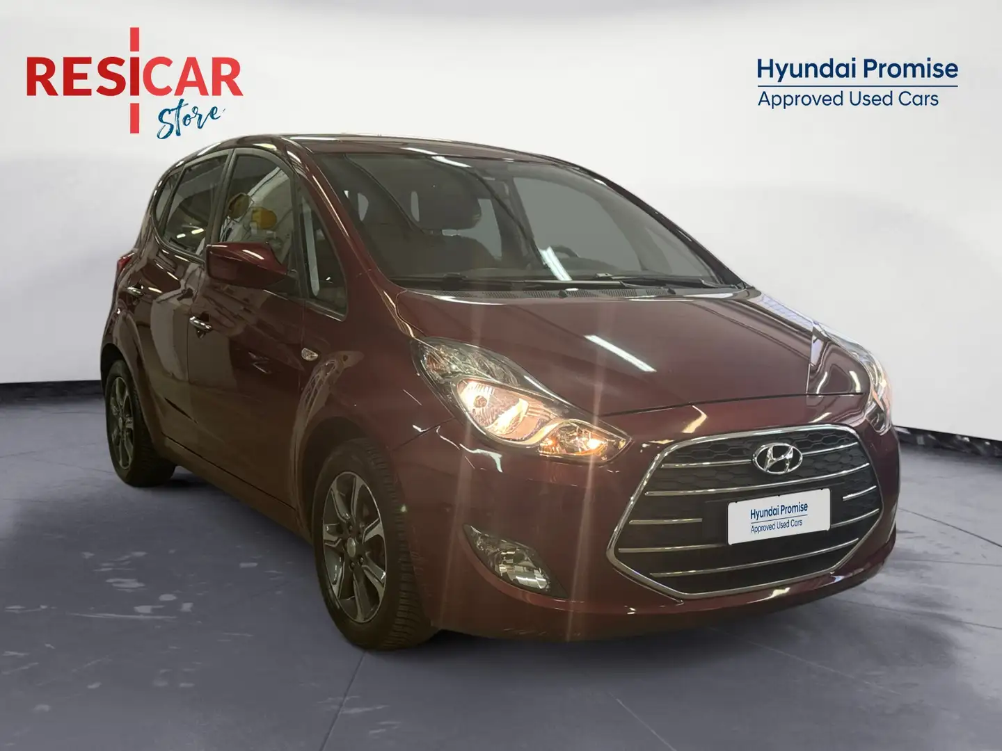 Hyundai iX20 1.4 CRDi Comfort Rosso - 1