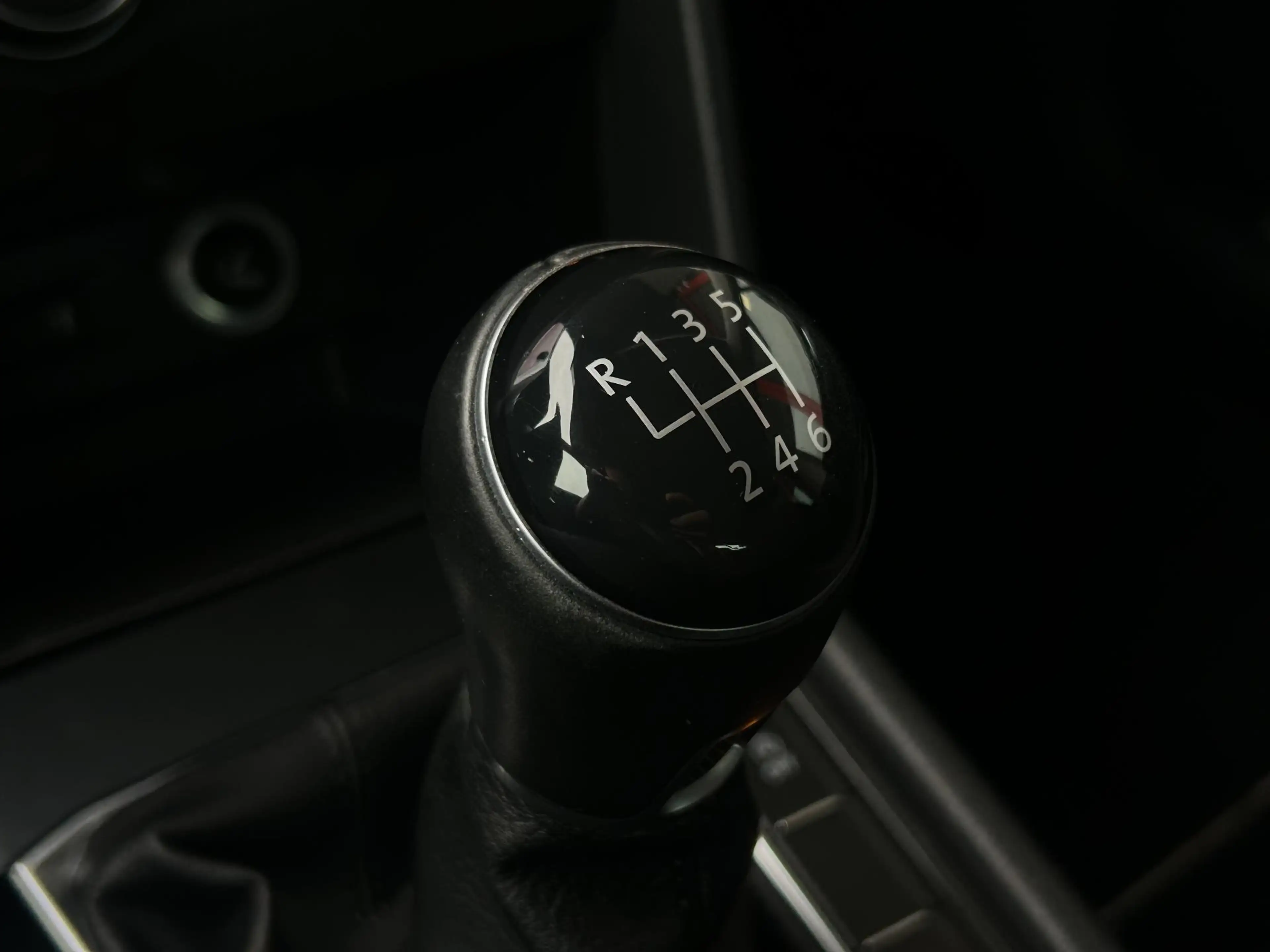 Volkswagen Tiguan 1.4 TSI Comfortline Business | Trekhaak | Adaptiev — photo 24