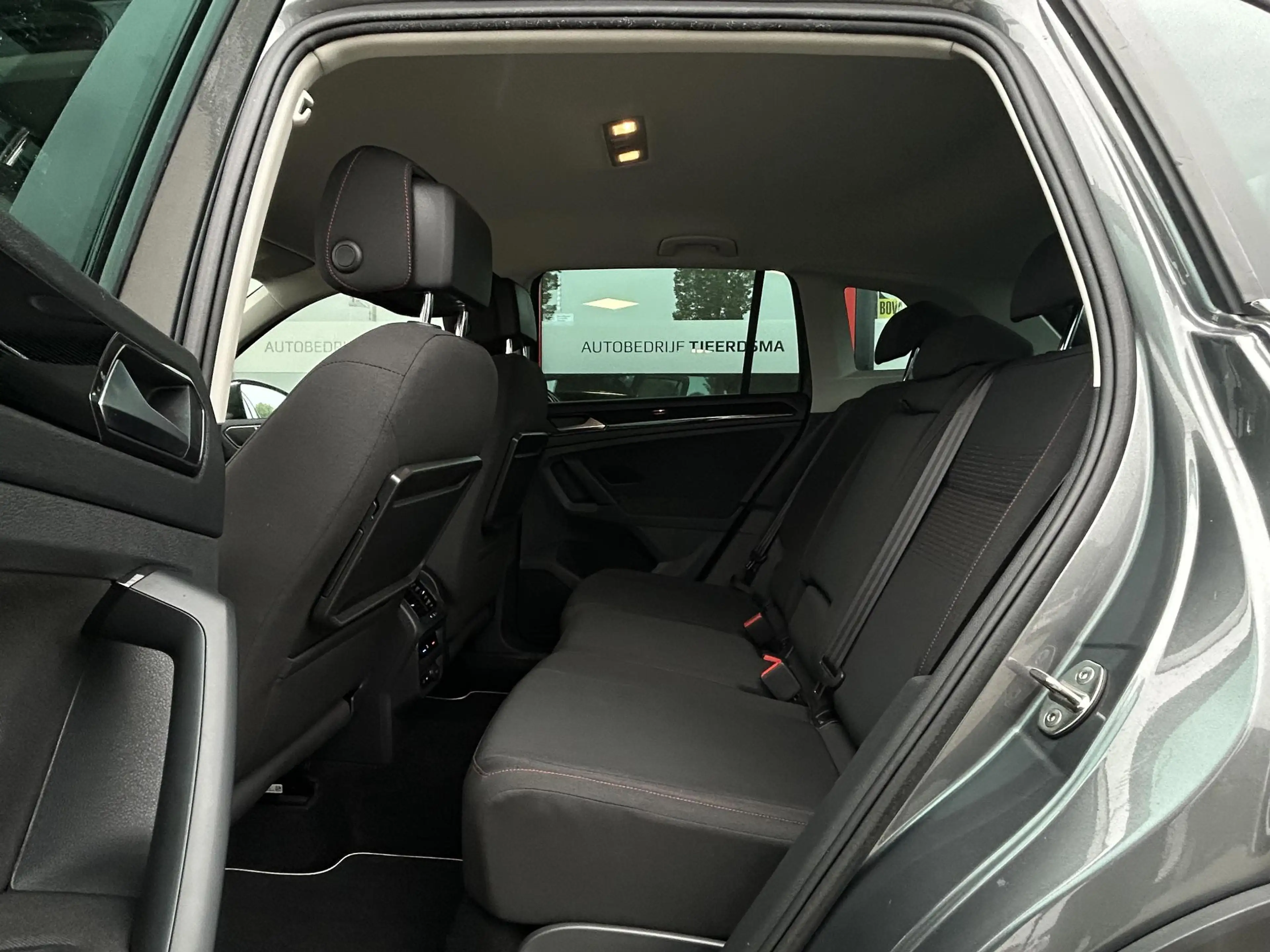 Volkswagen Tiguan 1.4 TSI Comfortline Business | Trekhaak | Adaptiev — photo 6