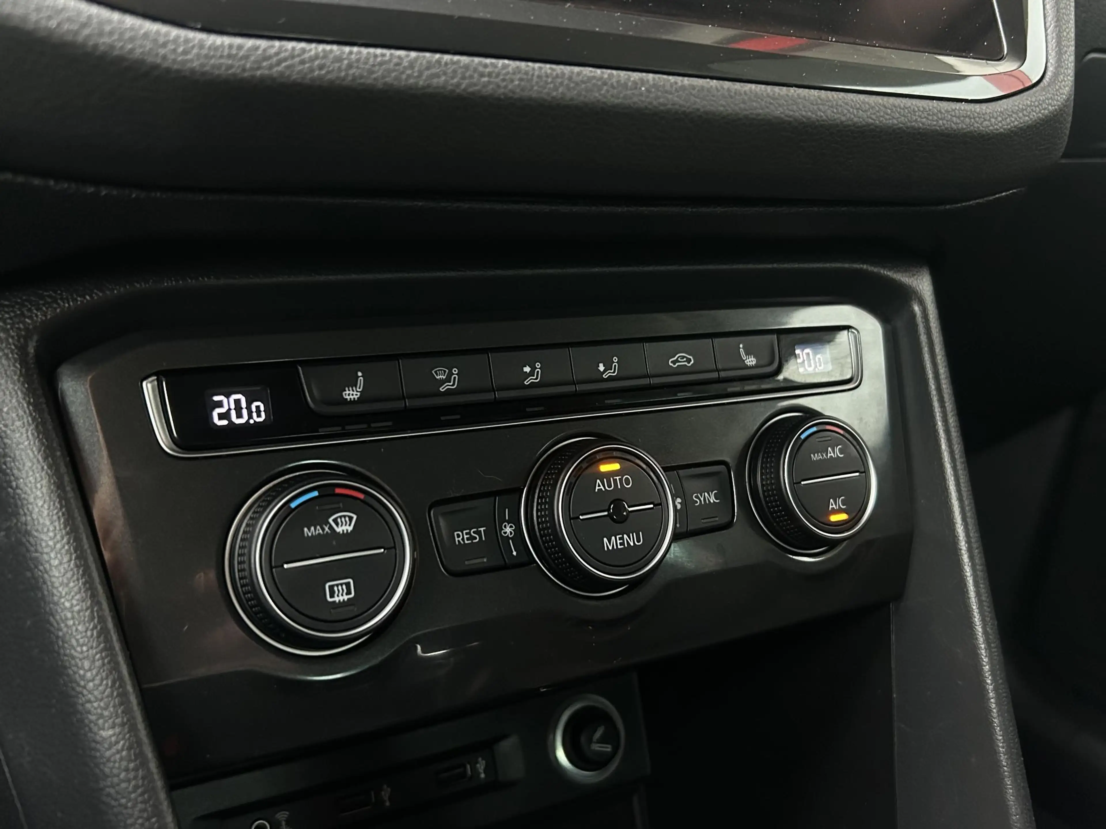 Volkswagen Tiguan 1.4 TSI Comfortline Business | Trekhaak | Adaptiev — photo 23