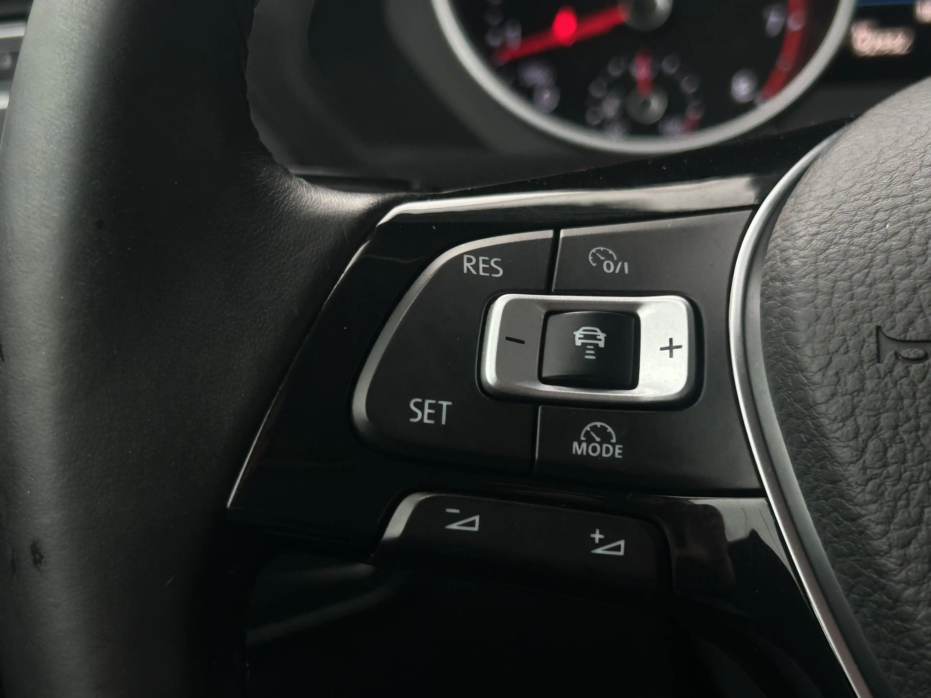 Volkswagen Tiguan 1.4 TSI Comfortline Business | Trekhaak | Adaptiev — photo 18