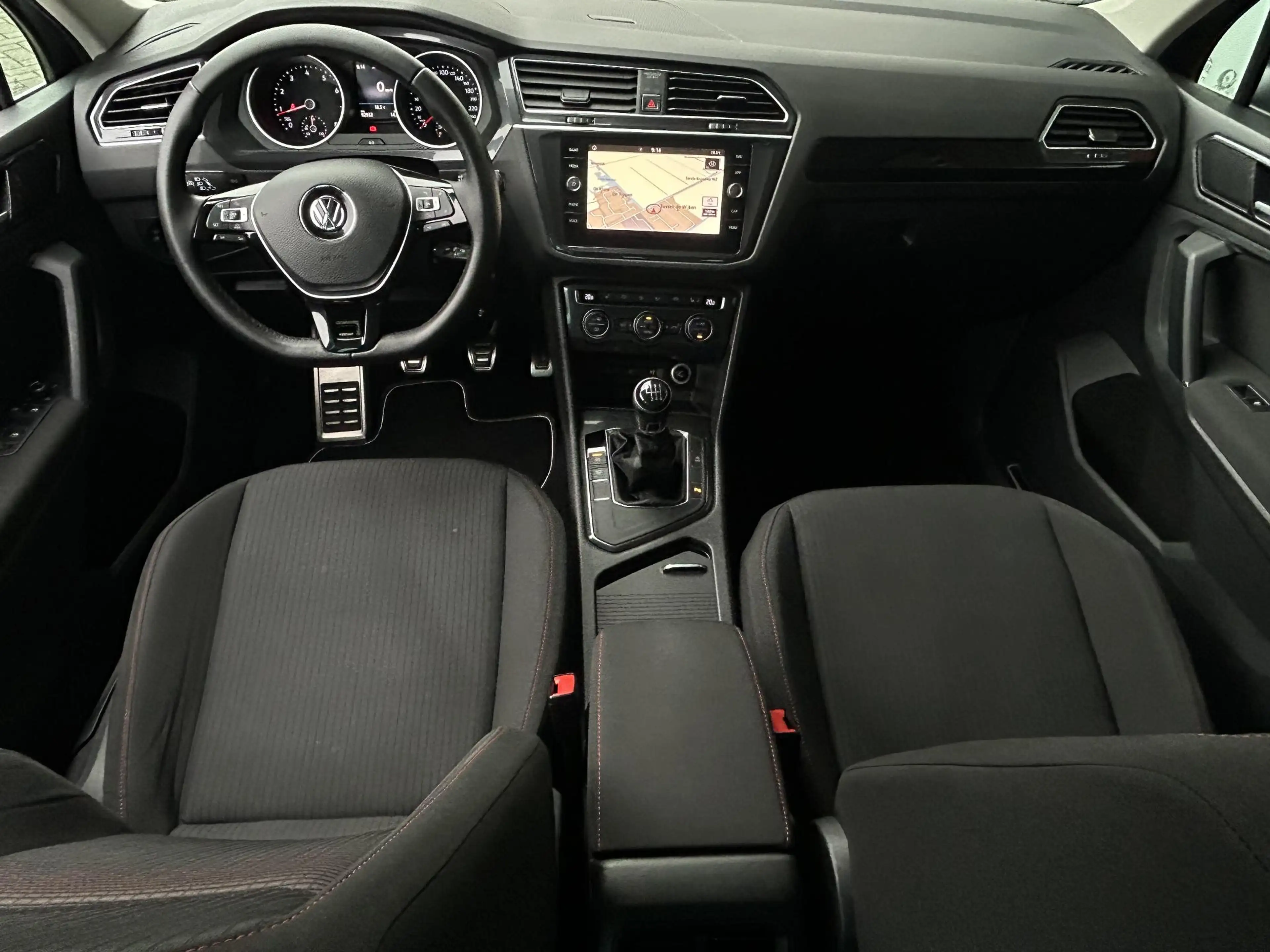 Volkswagen Tiguan 1.4 TSI Comfortline Business | Trekhaak | Adaptiev — photo 11