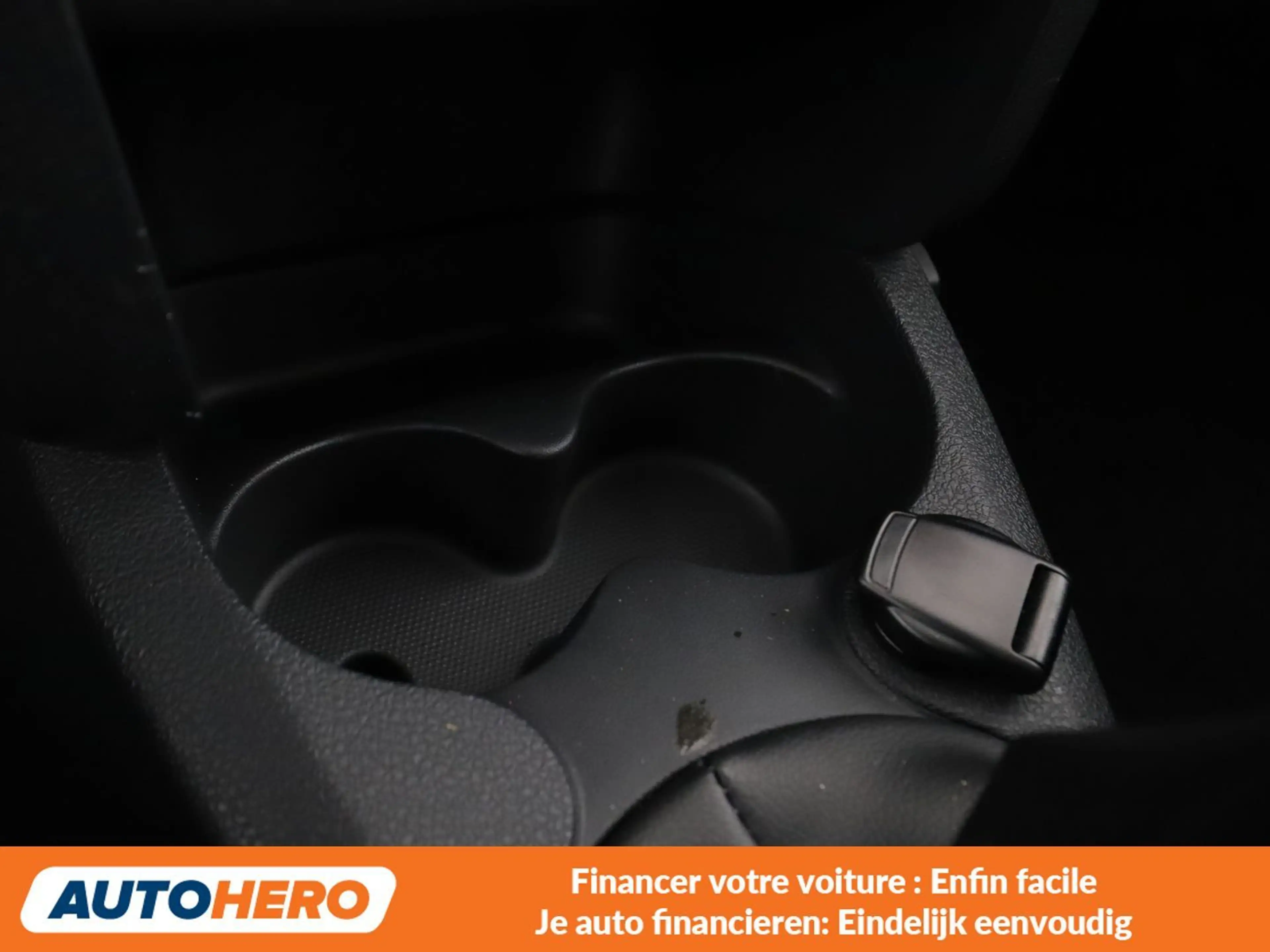 Dacia Logan 0.9 TCe Stepway — photo 12