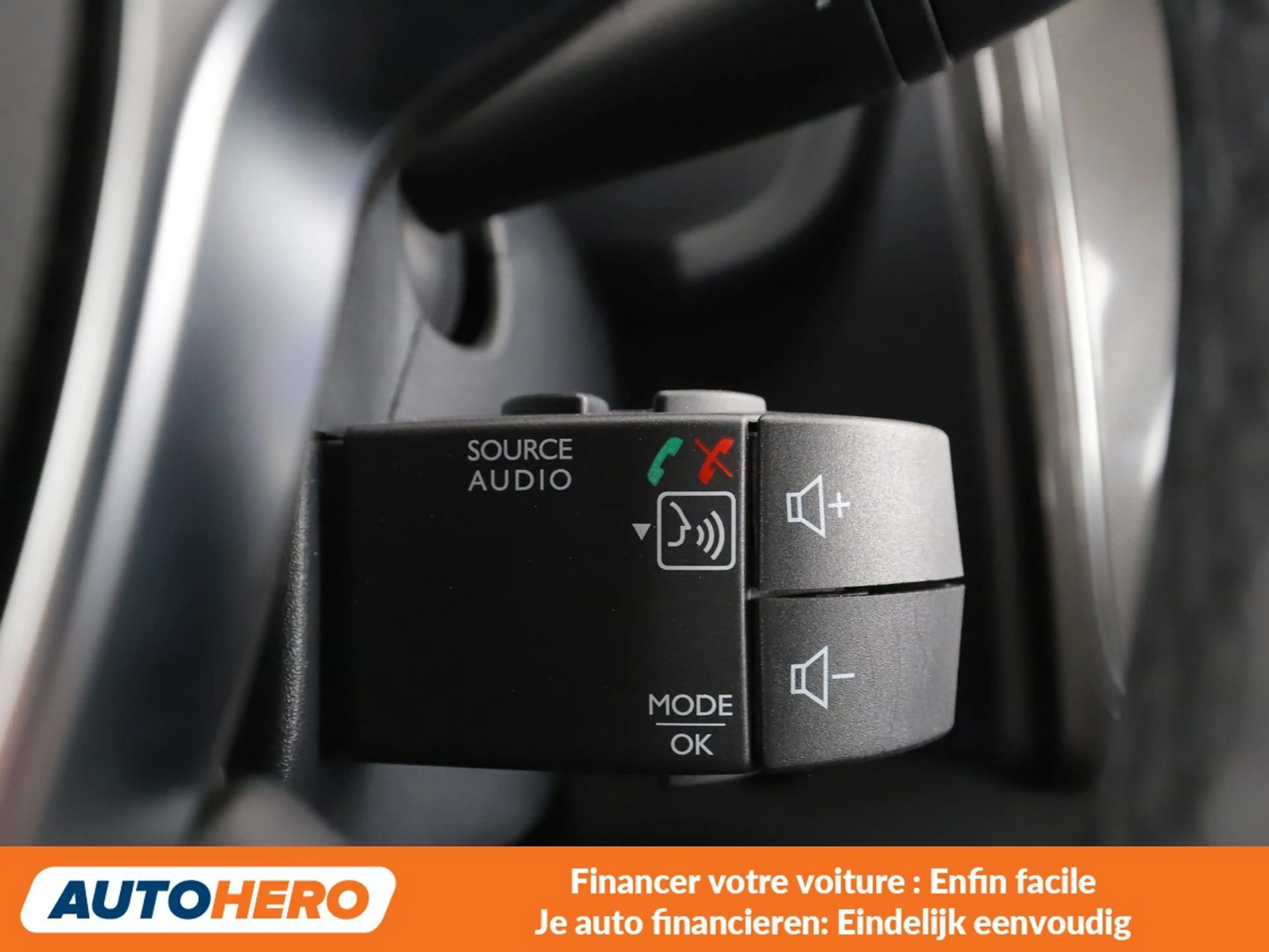 Dacia Logan 0.9 TCe Stepway — photo 14