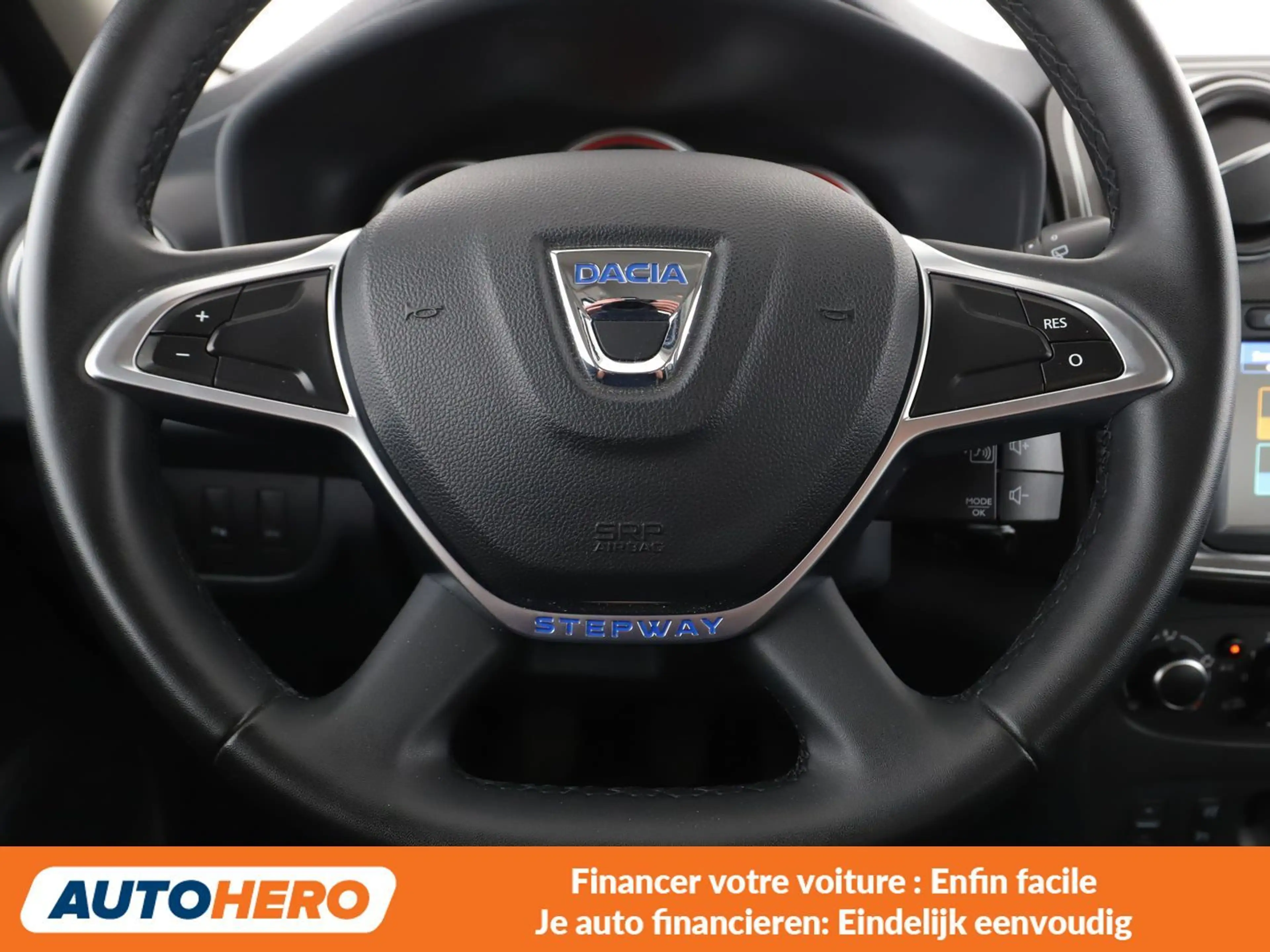 Dacia Logan 0.9 TCe Stepway — photo 5
