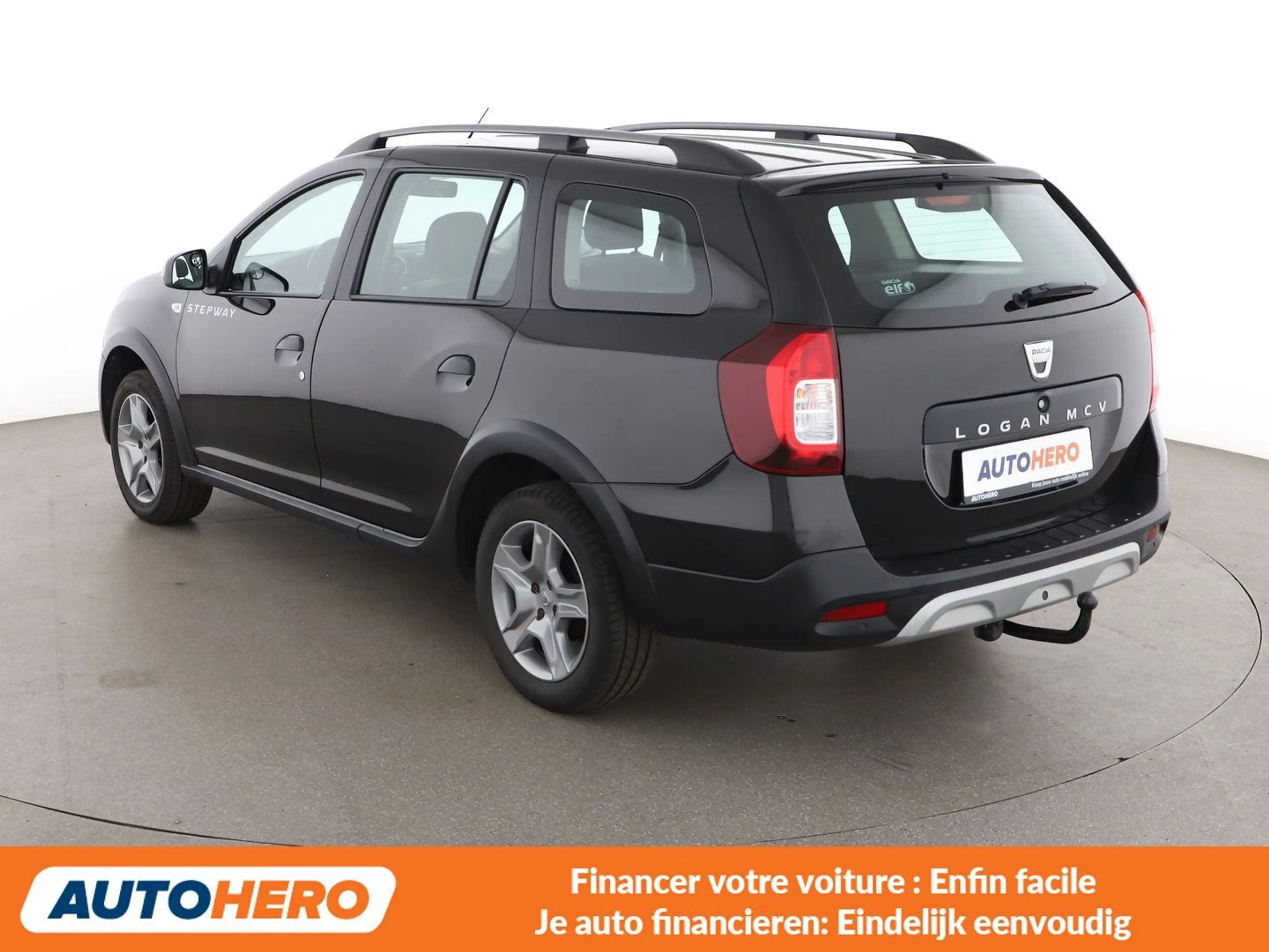 Dacia Logan 0.9 TCe Stepway — photo 4