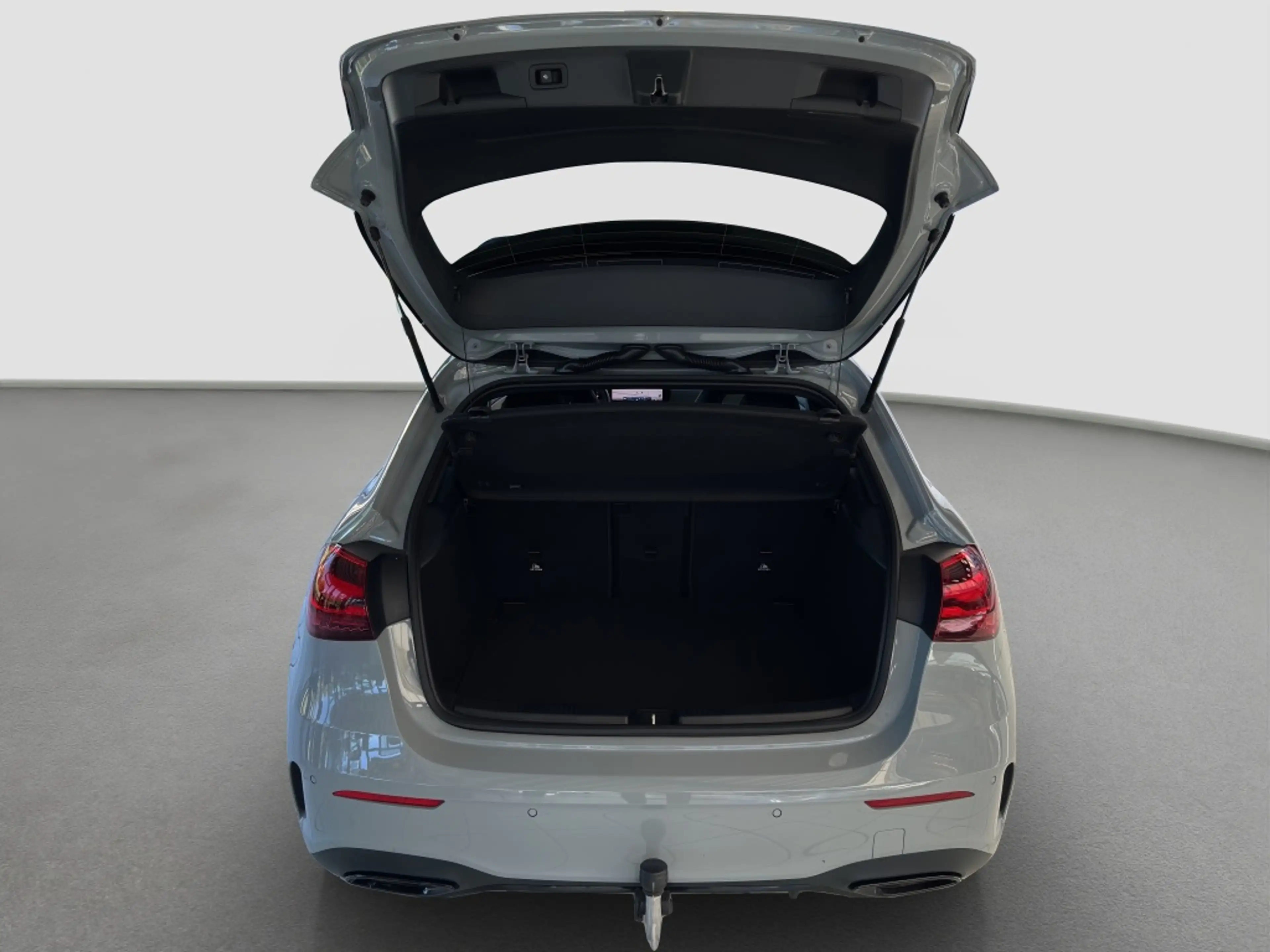 Mercedes-Benz A 200 AMG*NIGHT*AHZV*RFK*LENKRHZG*DAB*AMBIENTE* — photo 14