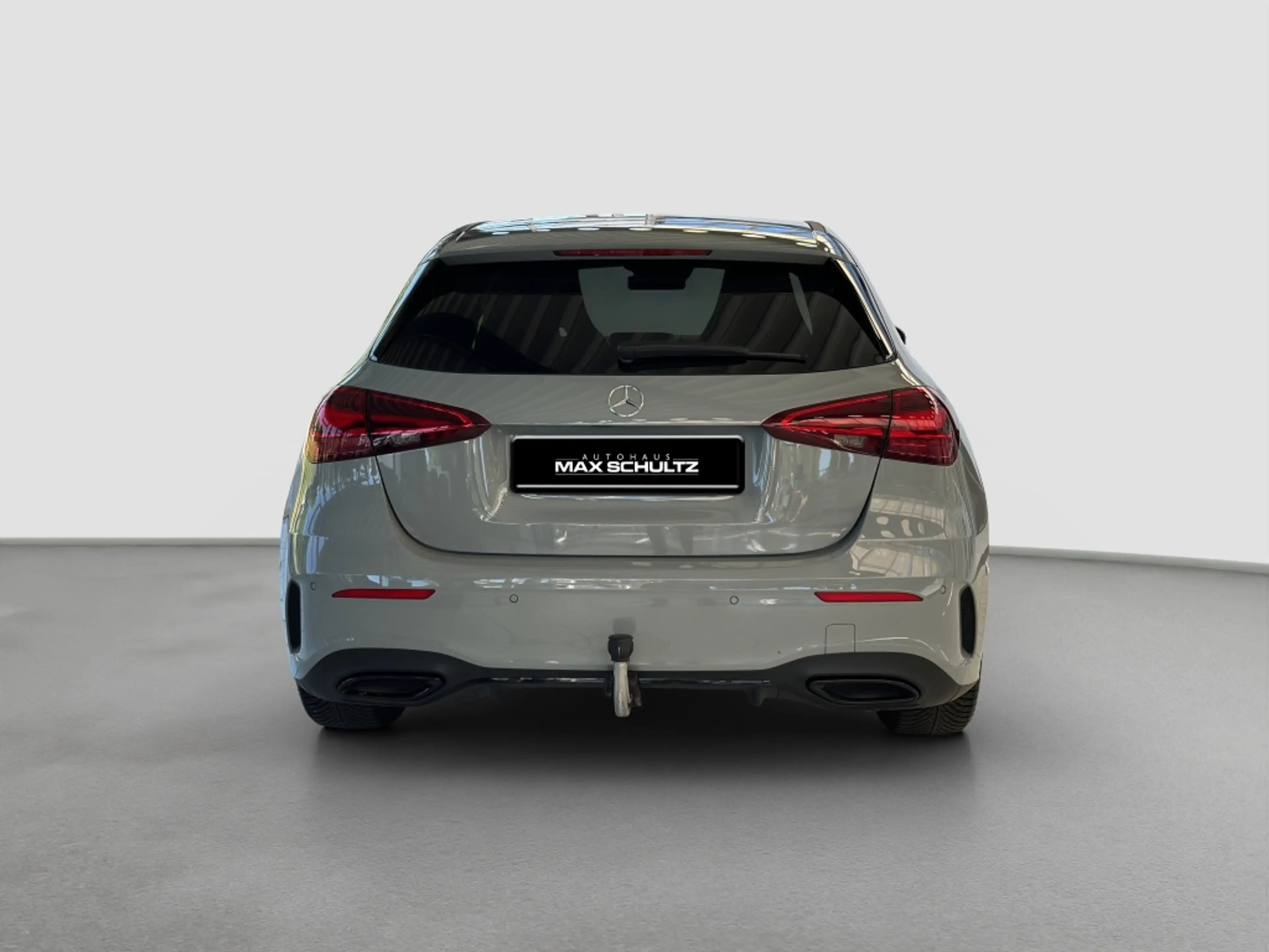 Mercedes-Benz A 200 AMG*NIGHT*AHZV*RFK*LENKRHZG*DAB*AMBIENTE* — photo 4