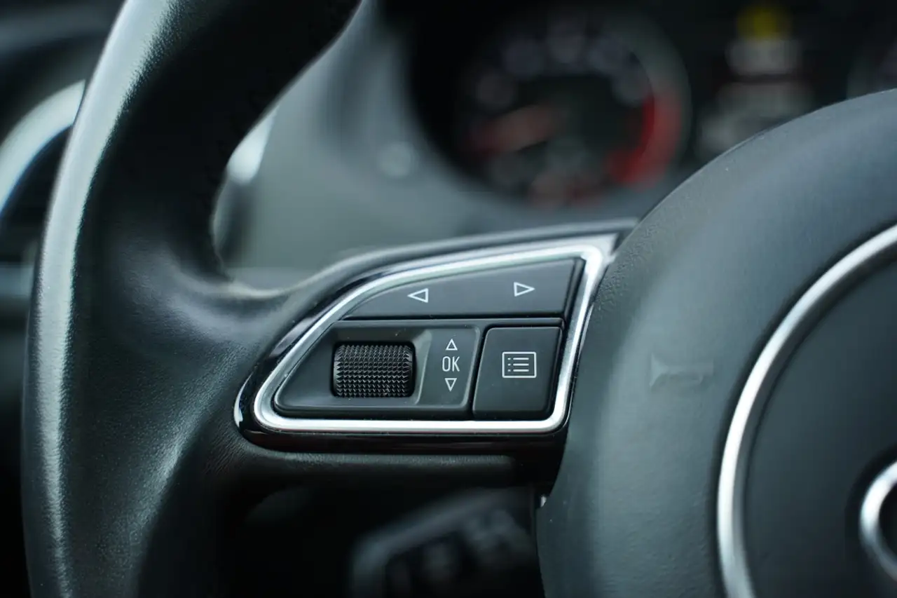 Audi Q3 снимка Audi Q3