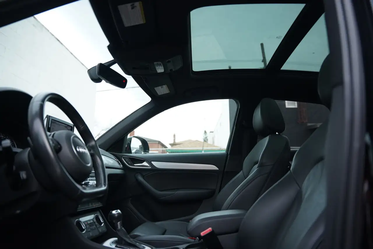 Audi Q3 снимка Audi Q3
