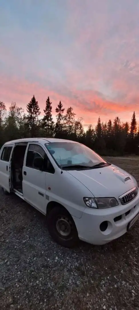 Hyundai H-1 Bílá - 1