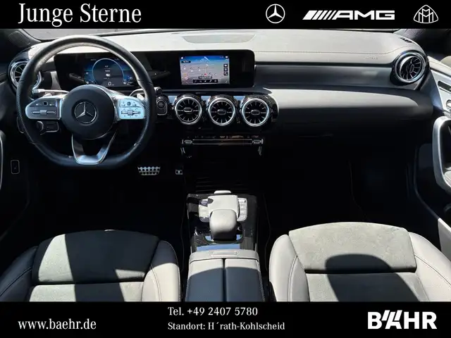 Mercedes-Benz 250 view 4