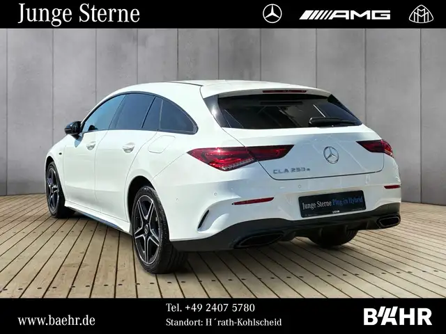 Mercedes-Benz 250 view 3