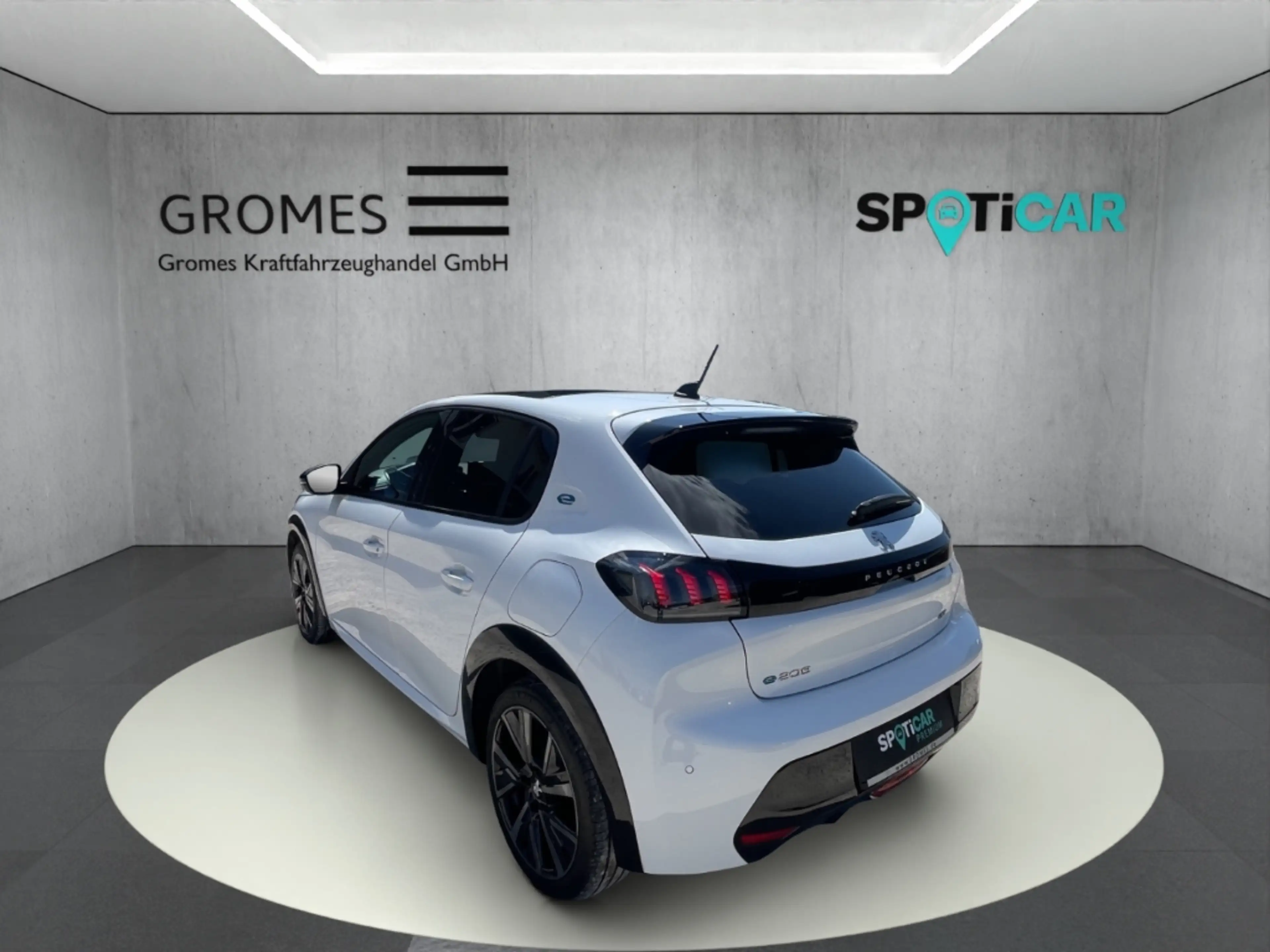 Peugeot 208 GT ELEKTRO 136 Panorama Navi Digitales Cockpit LED — photo 5