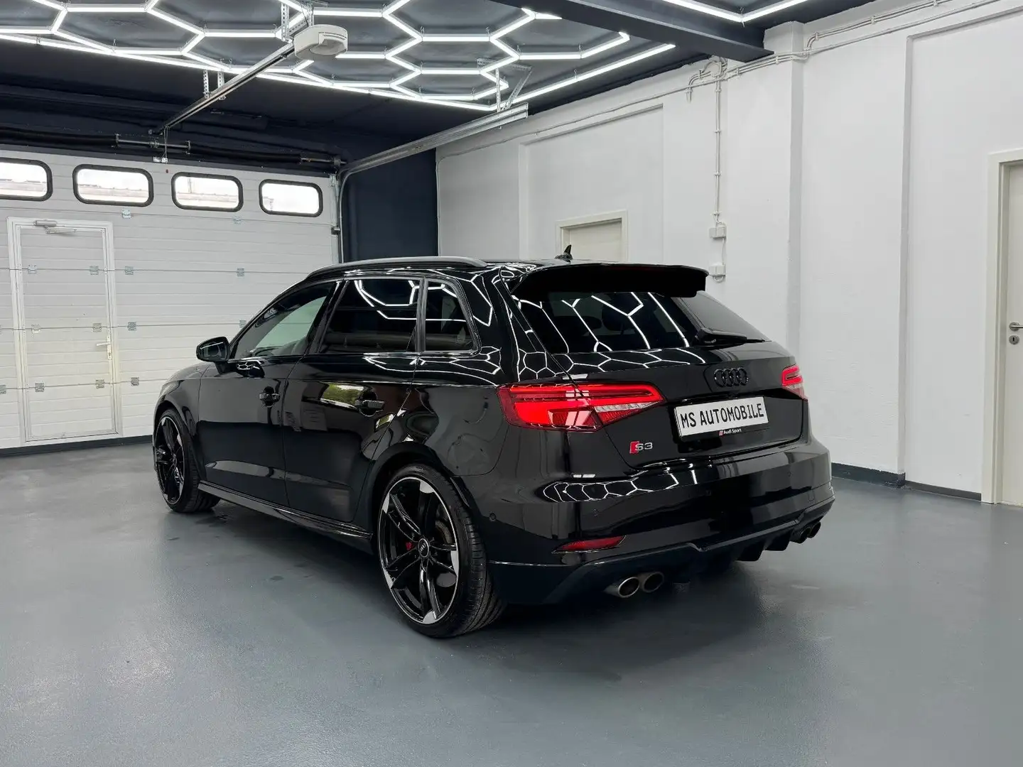 Audi S3 Sportback 2.0 TFSI quattro *PHANTER SCHWARZ*KAM* Negru - 2