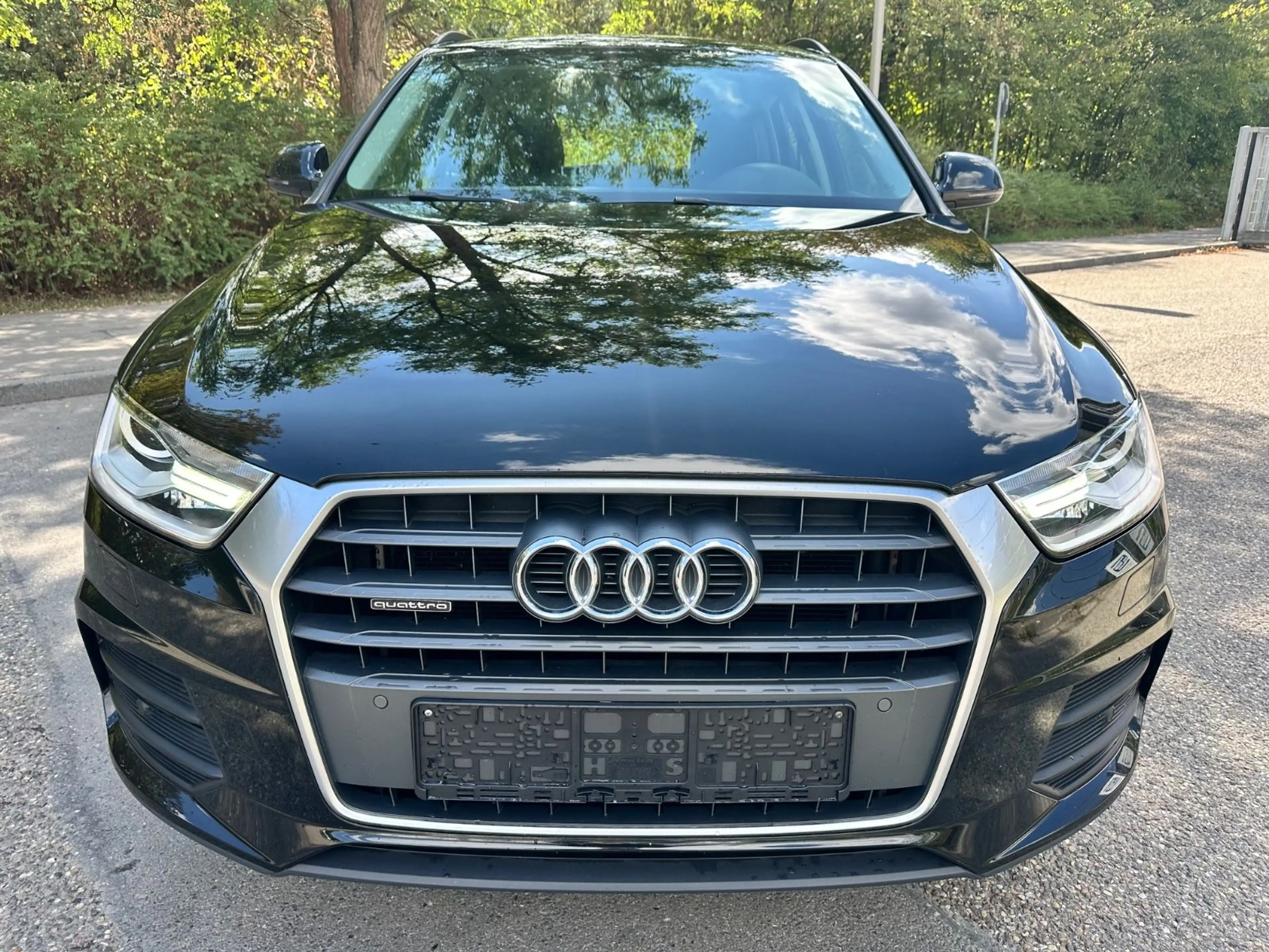 Audi Q3 2,0 TDI quattro S-Tronic PANO AHK APS LED ALU — photo 2