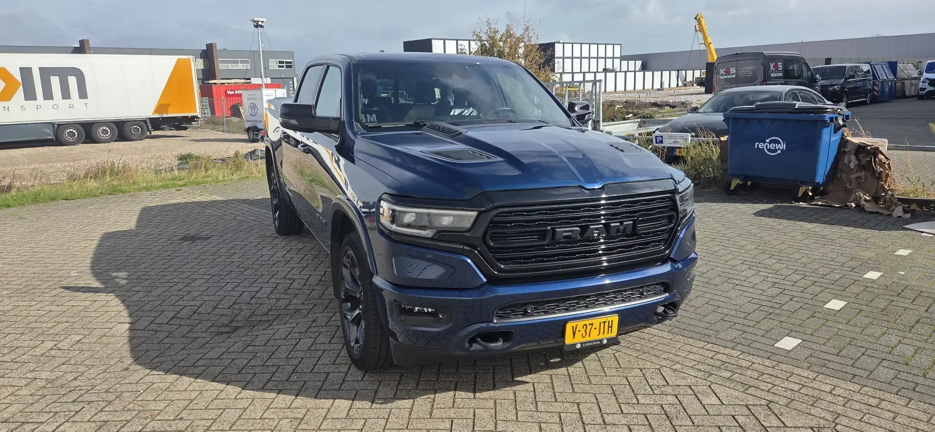 RAM 1500 5.7 V8 4x4 CC Limit. Fabriek Garantie. Excl. Btw Синій - 1