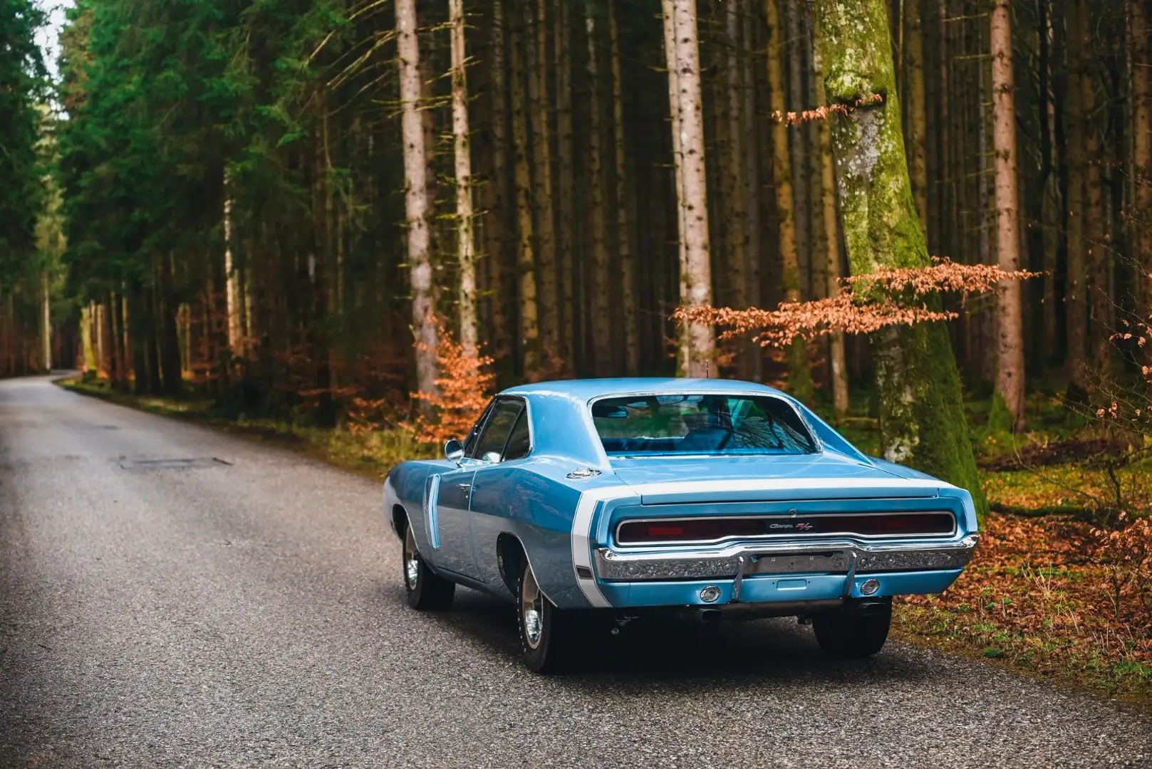 Dodge Charger R/T 1970 - Fully restored Blue - 2