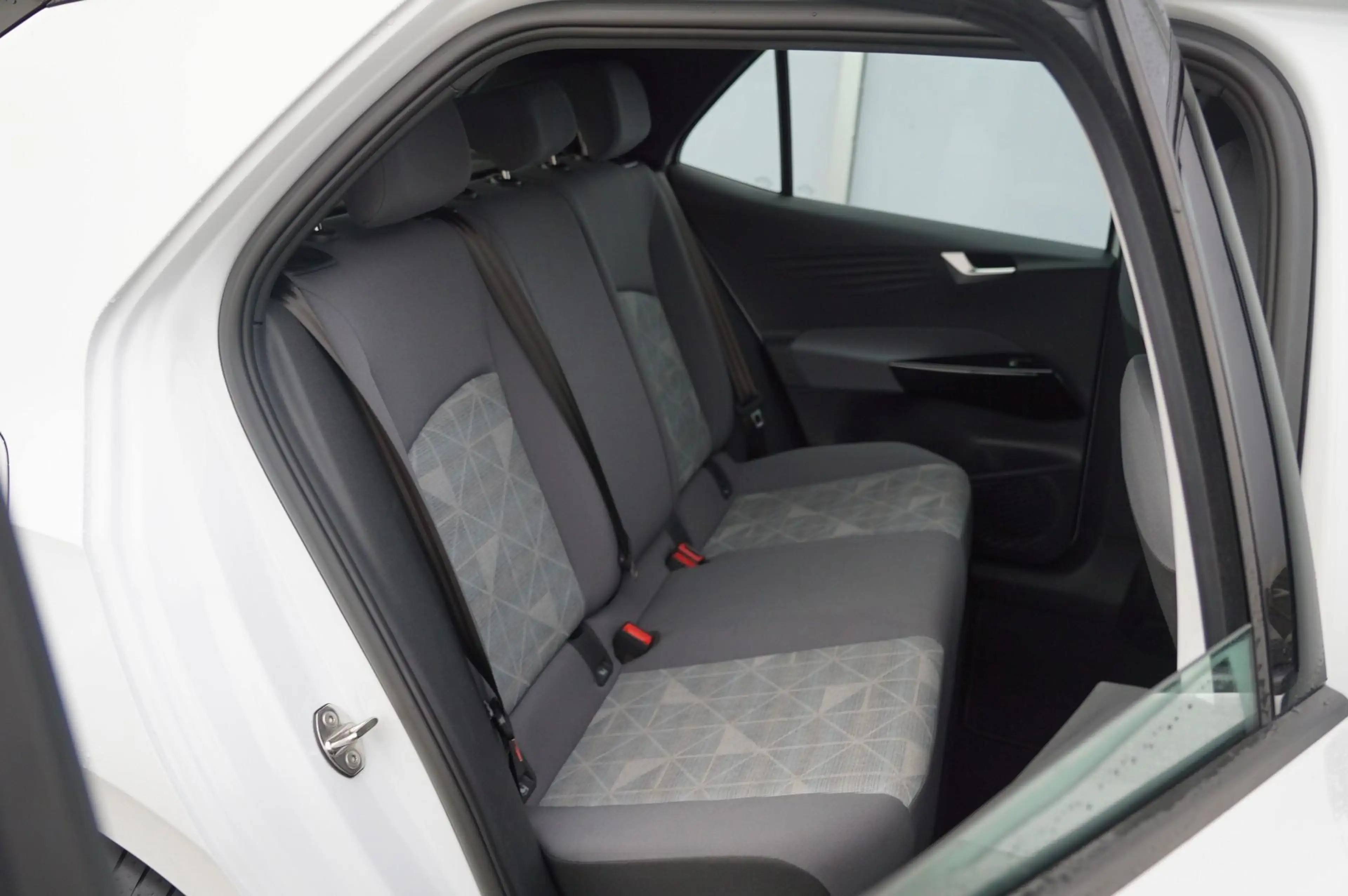 Volkswagen ID.3 Pro 145pk 58 kWh | Stoelverwarming | Navigatie | A — photo 15