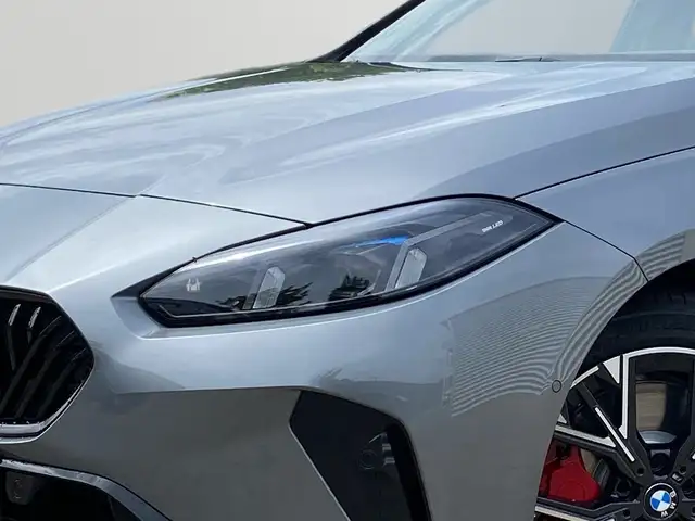 BMW 1 Series view 5