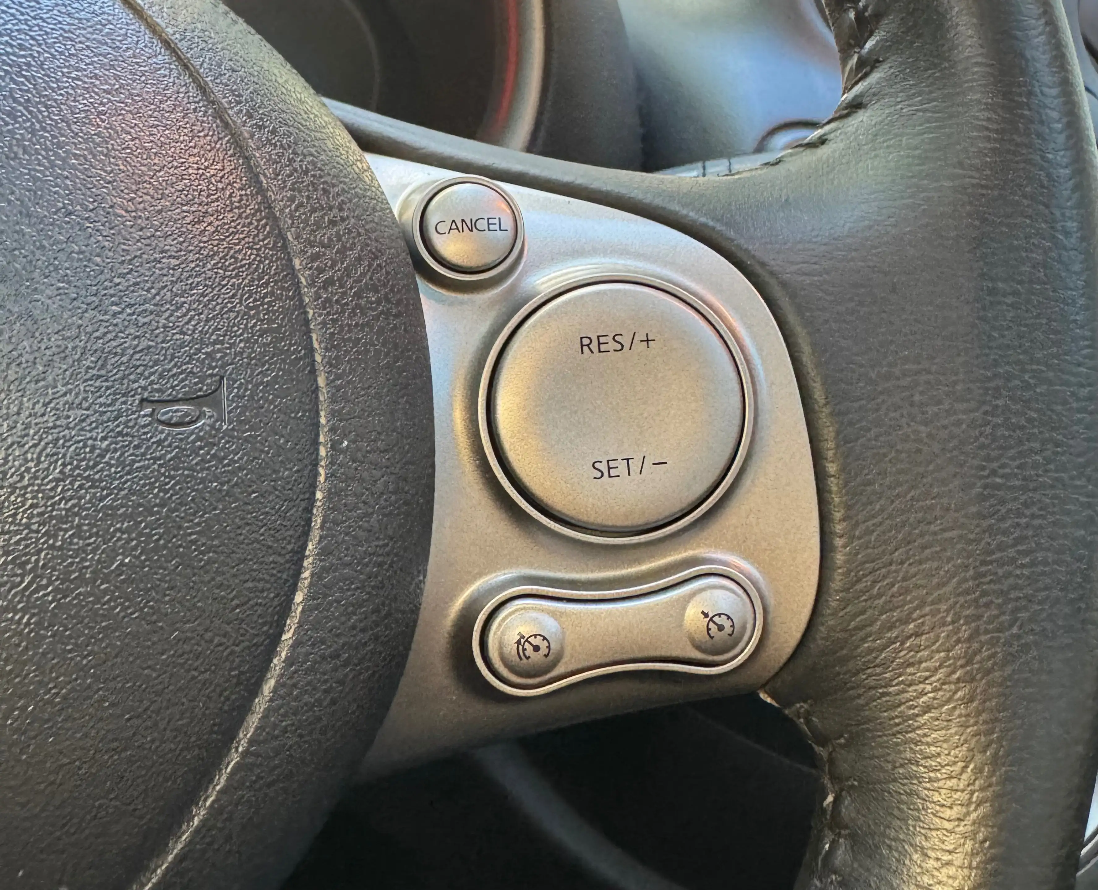 Nissan Micra TOIT OUVRANT // FULL CARNET // CRUISE CONTROL // FULL — photo 13
